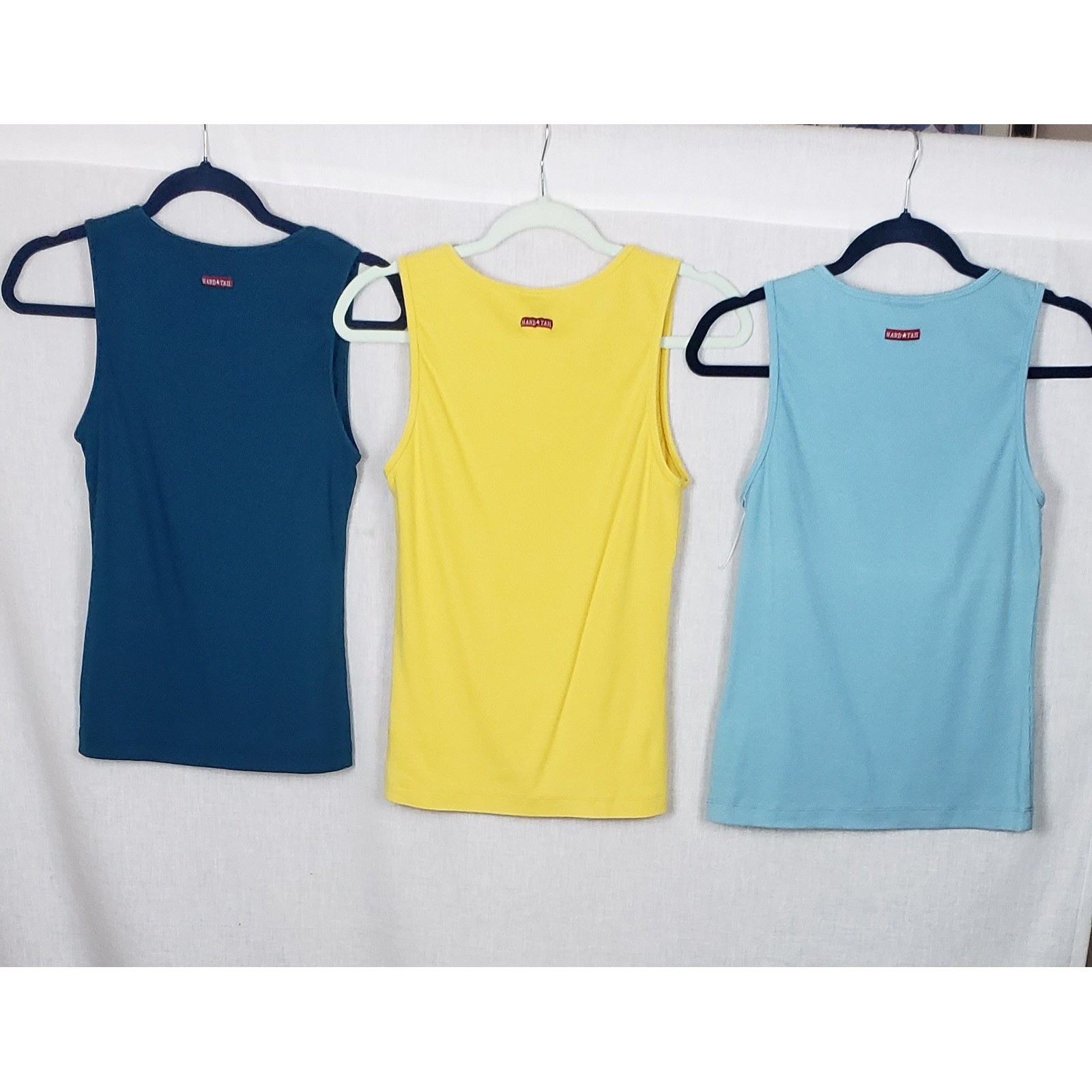Hard Tail Forever V-Neck Ribbed Tank Top Bundle of 3 Blue Yellow L Casual Summer