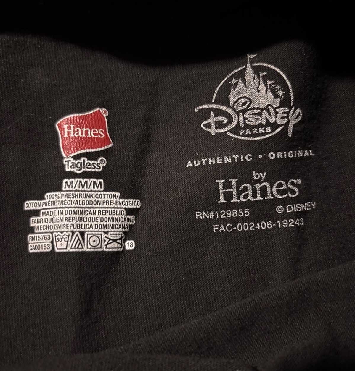 Disney Hanes Minnie Mouse Park Fashionista Black Graphic T-Shirt Sz. Medium