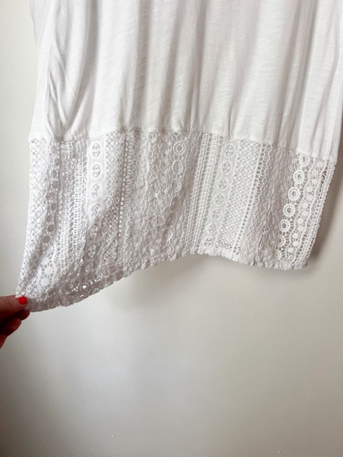 XCVI White Lace Hem Tunic Top Medium Cotton Modal 3/4 Sleeve Boho Blouse