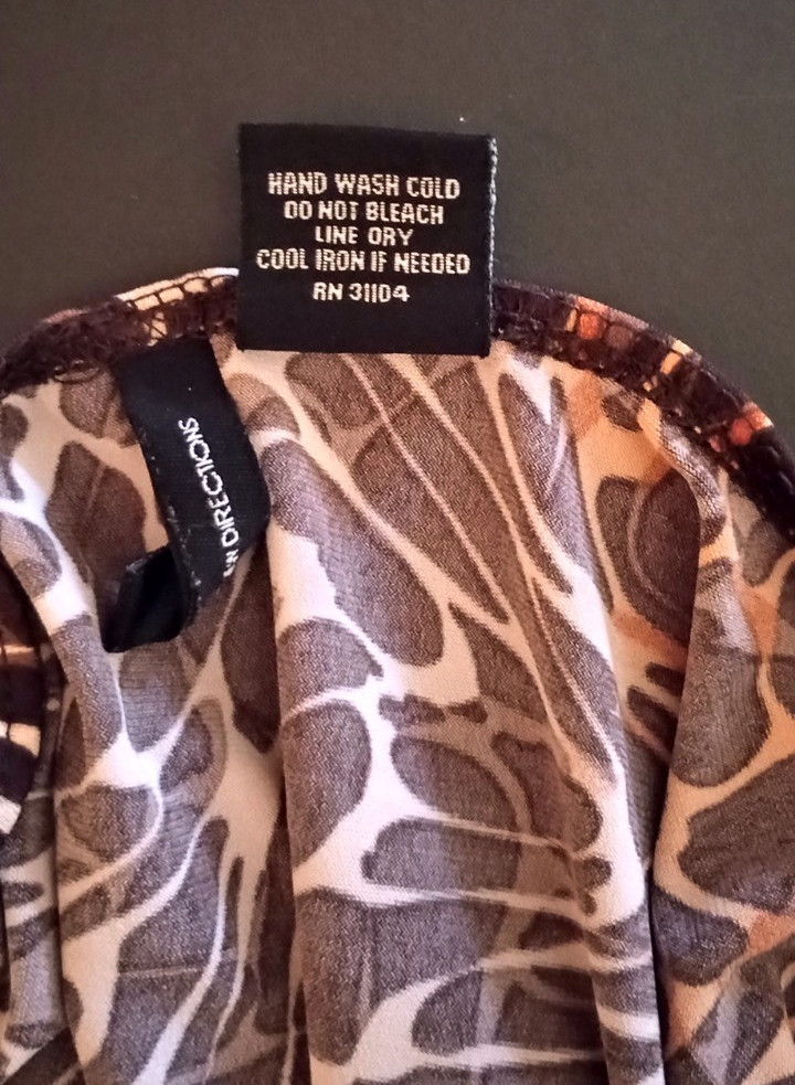 New Directions Sleeveless Animal Print V-Neck Tunic Blouse Junior’s Size XL