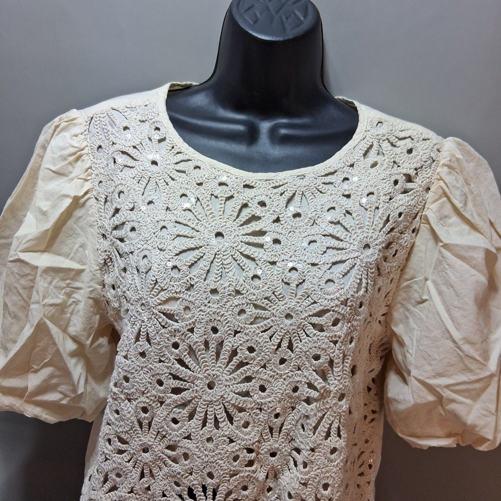 Anniewear Los Angeles Cotton Crochet Lace Sequin Puff Sleeve Blouse XL Oatmeal