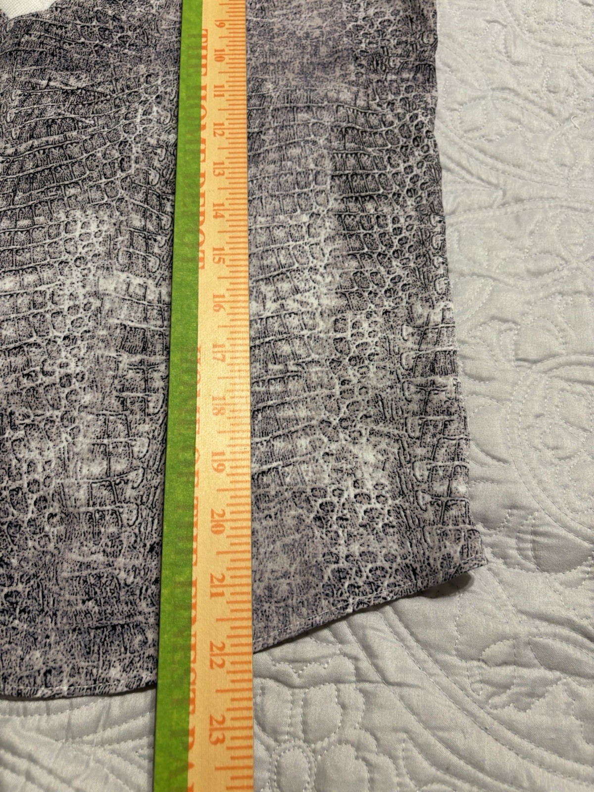 Worthington Women’s Gray White Animal Print V-Neck Sleeveless Tank Top S