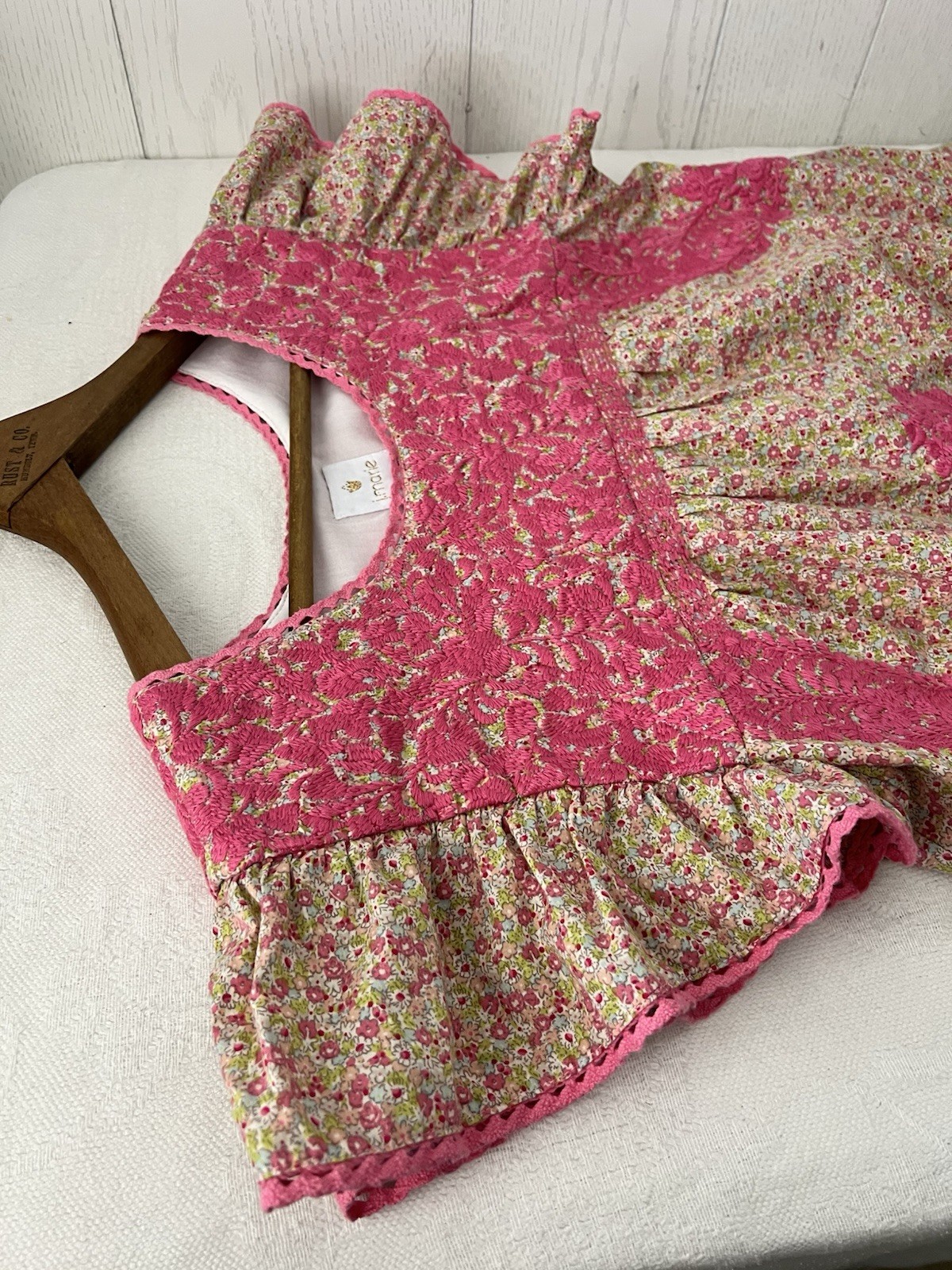 J. Marie Anthropologie Women’s Embroidered Flutter Sleeve Babydoll Top Blouse Xs