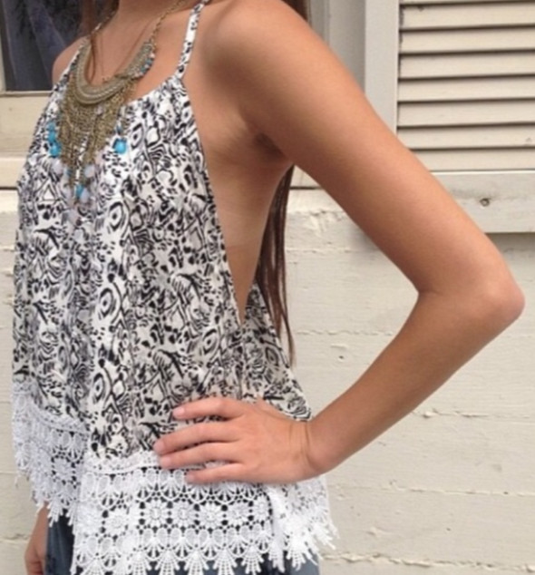 NWT LF NAANAA Black & Creme Abstract Sleeveless Halter Top Size S MSRP $96.00