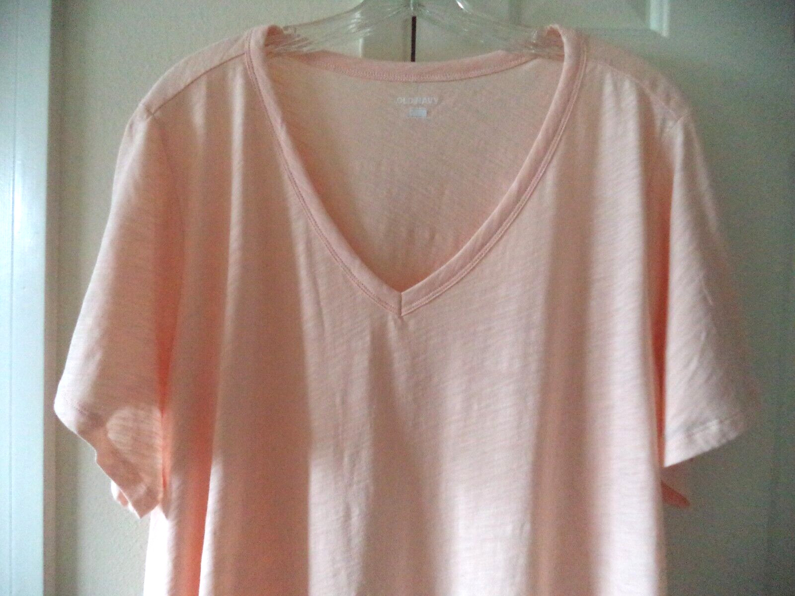 Old Navy Peach Soft Orange Slight Slub VNeck T-shirt Knit Top XL 14 16 1X XLarge