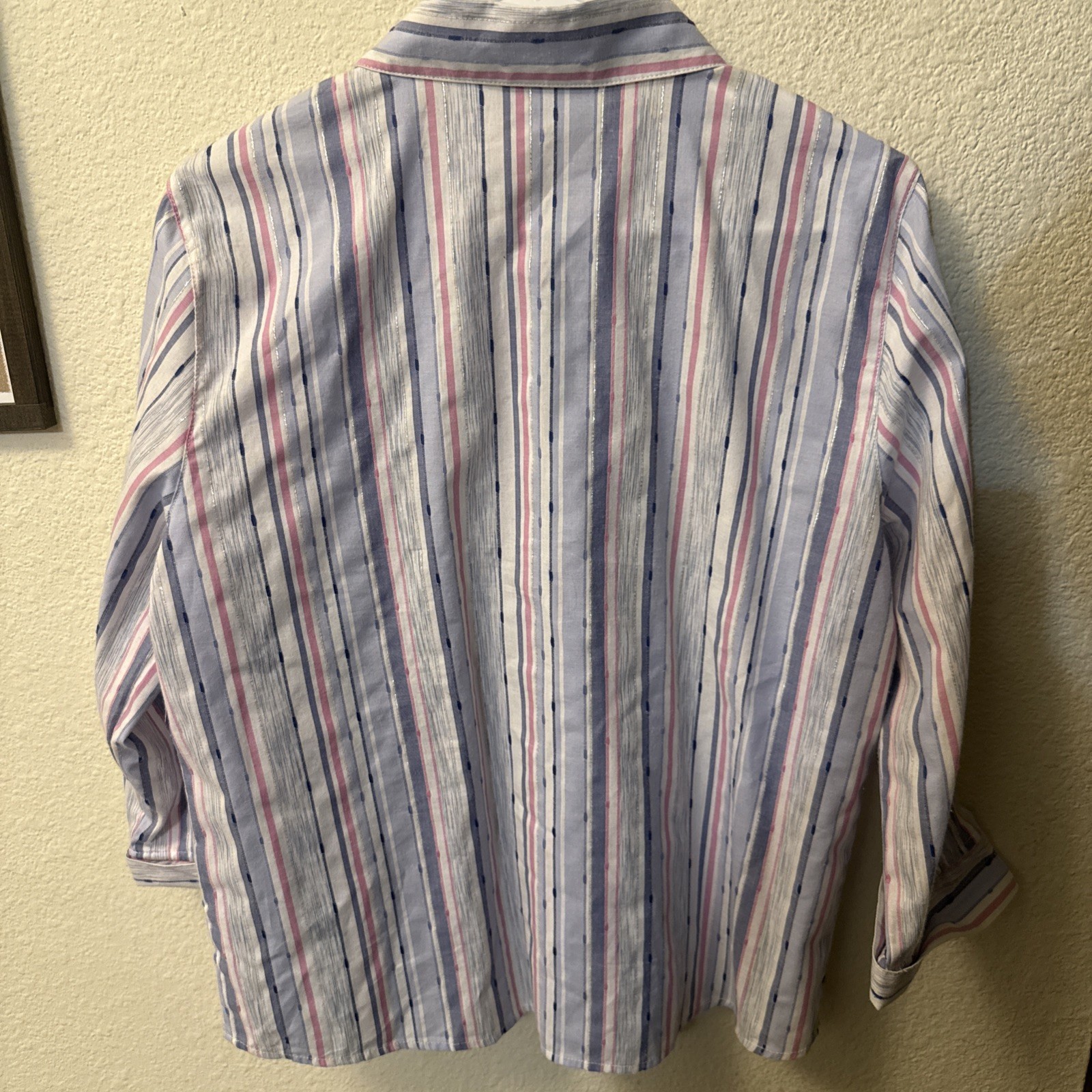 Alfred Dunner Women’s Size 10 shirt pink white blue striped embellish Button-up