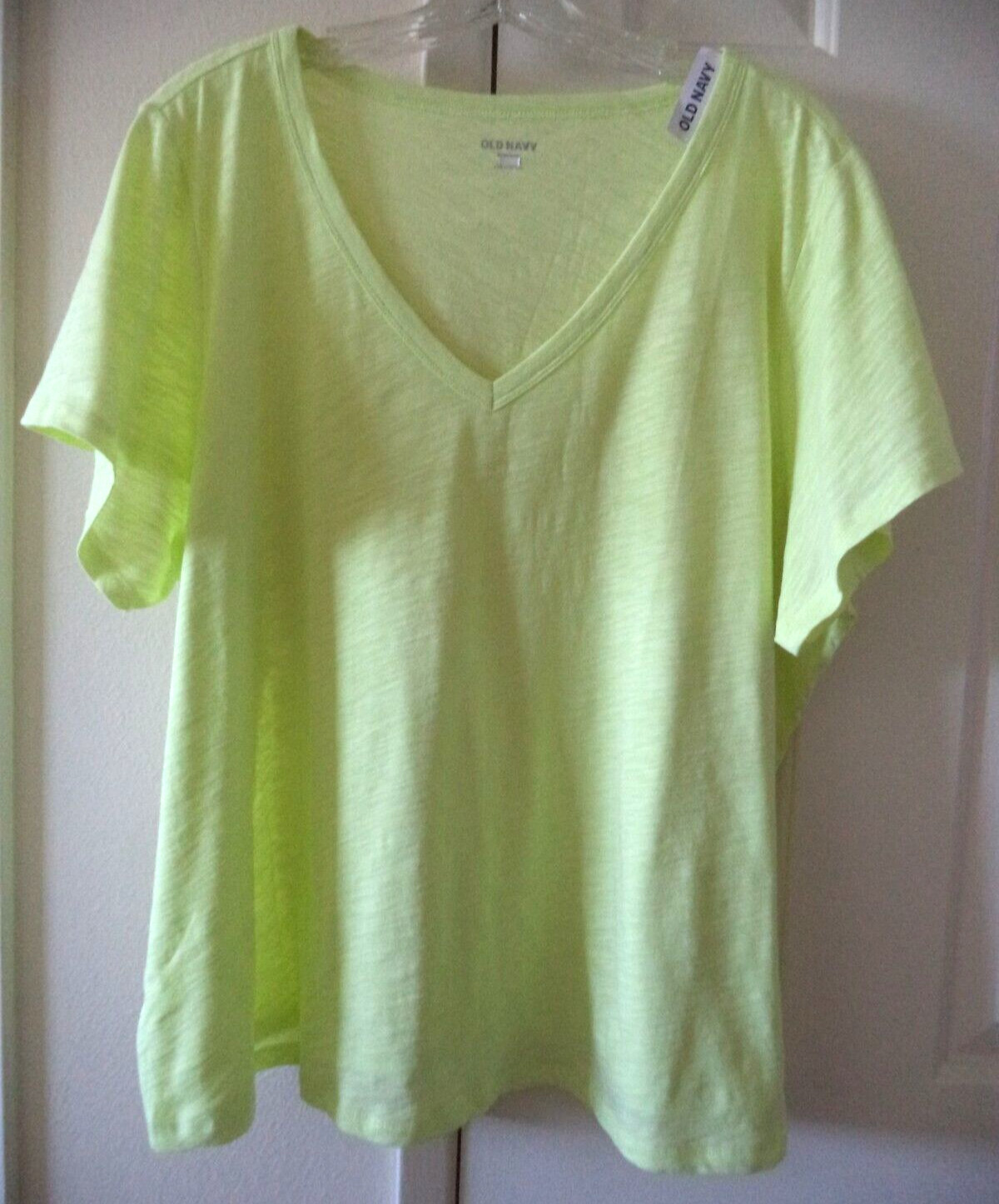 Old Navy Lemon Lime Green Slight Slub V-Neck T-Shirt Knit Top 3XL 22 24 26 3X