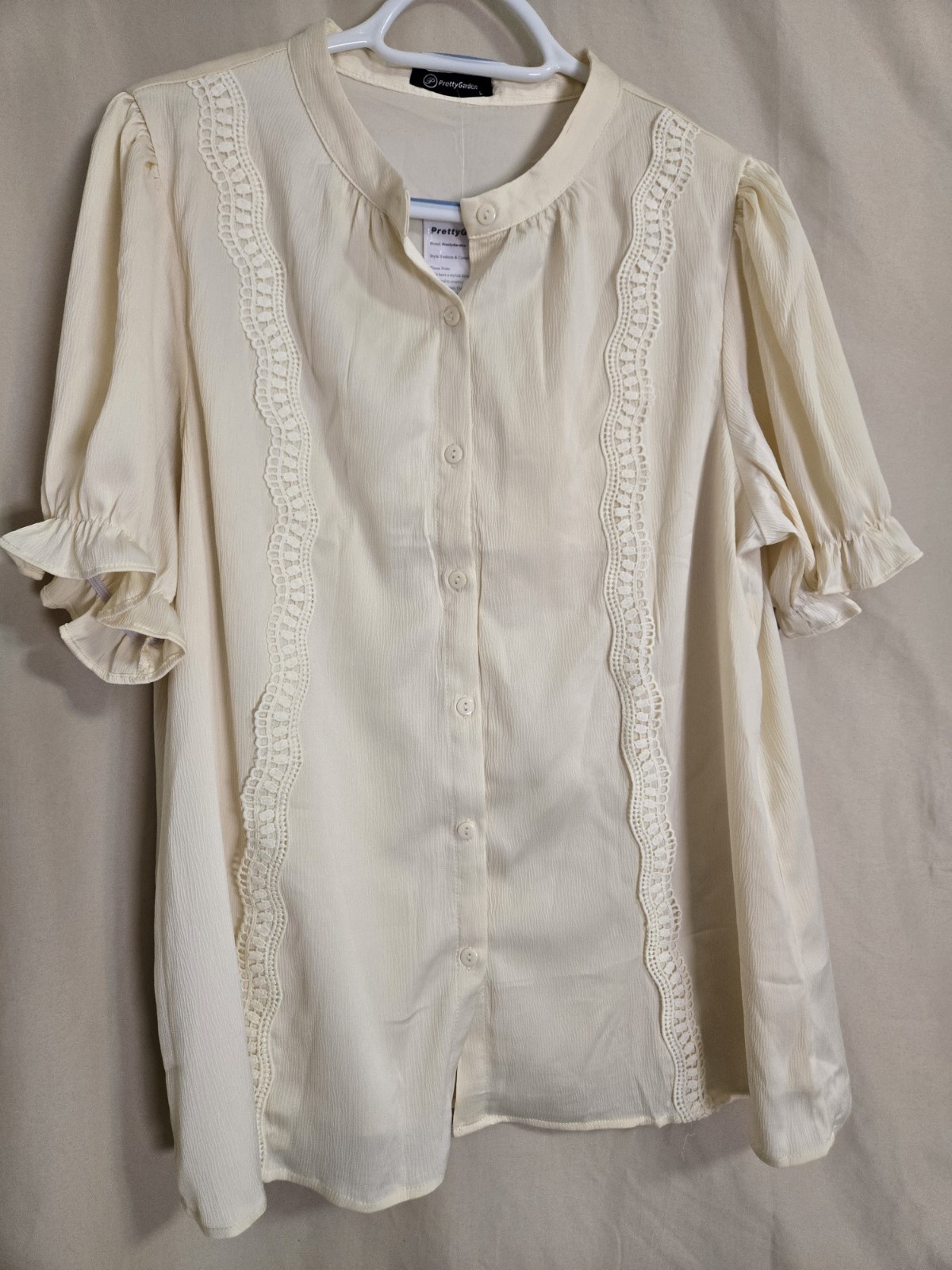 NWT Pretty Garden Large Cream Casual Embroidery Blouse Puff Short Sleeve Button