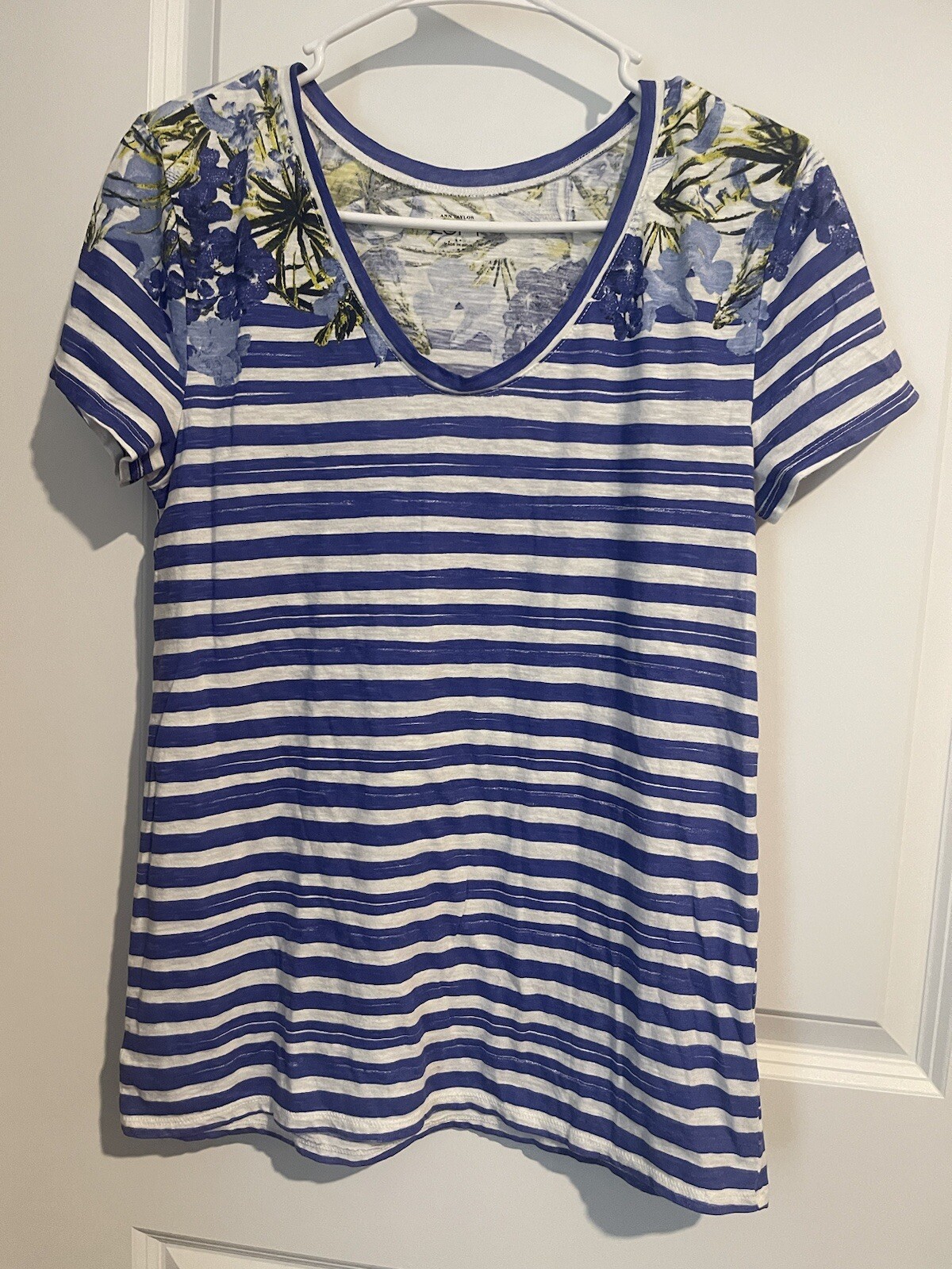 Flowers &Stripes Cap Sleeve V Neck T-shirt FairyCore Beachy 18 P2P 24 S2H