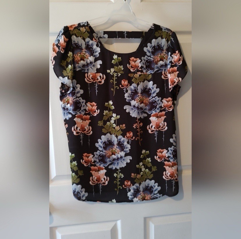 LOFT Floral Chiffon Scoop Neck Keyhole Cap Sleeve Blouse, M, Black/Blue