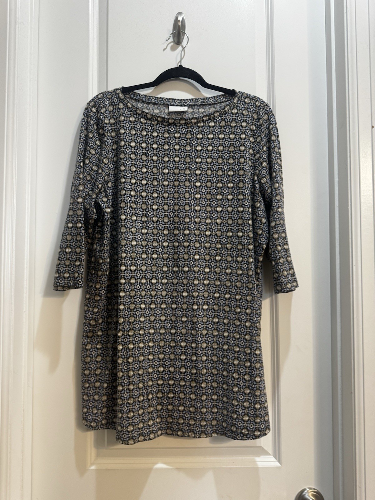 J JILL Blue/Gray Floral Tunic Large Round Neck 3/4 Sleeve Armpit To Armpit 23”