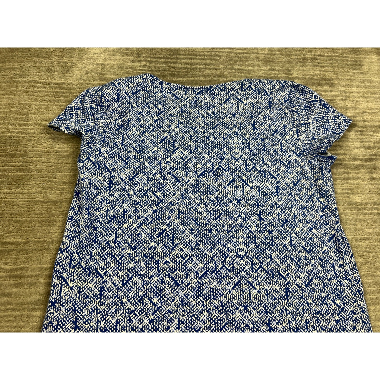St. John’s Bay Top Womens XL Blue White Geometric Lattice Neck Short Sleeve Tee