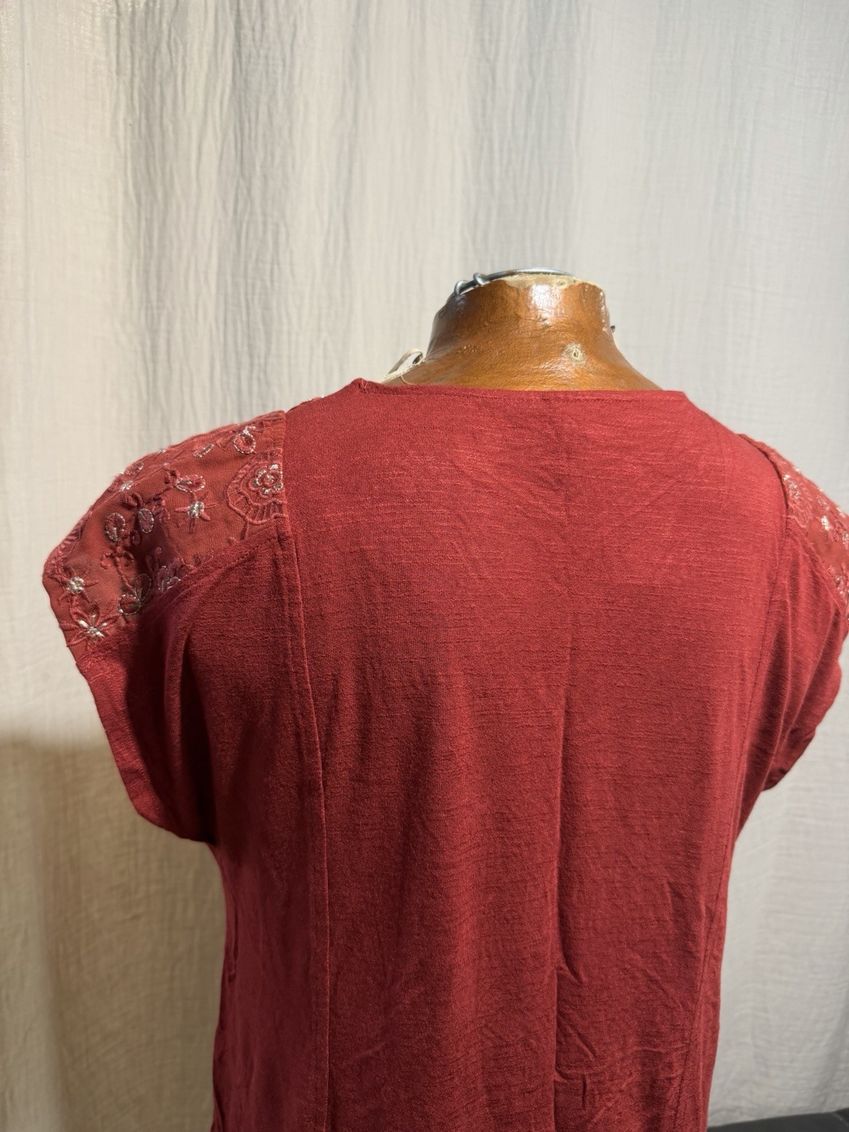 Akemi + Kin Women’s Flowy Top Anthropologie Arcana Orange Metallic Size S