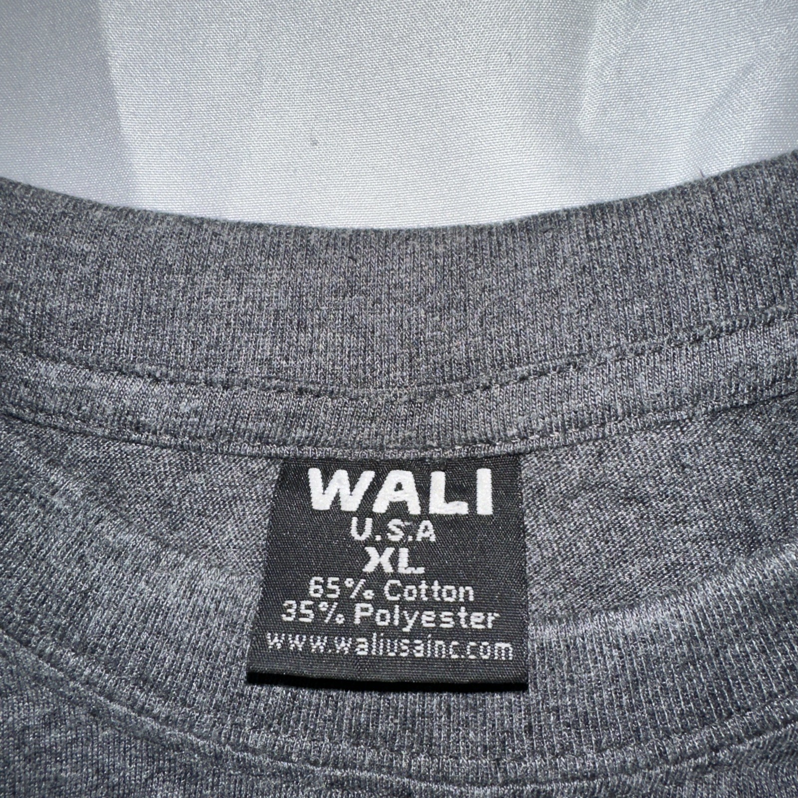 Wali Tee Shirt Woman’s Size XL Made In USA 65% Cotton 35%Poly