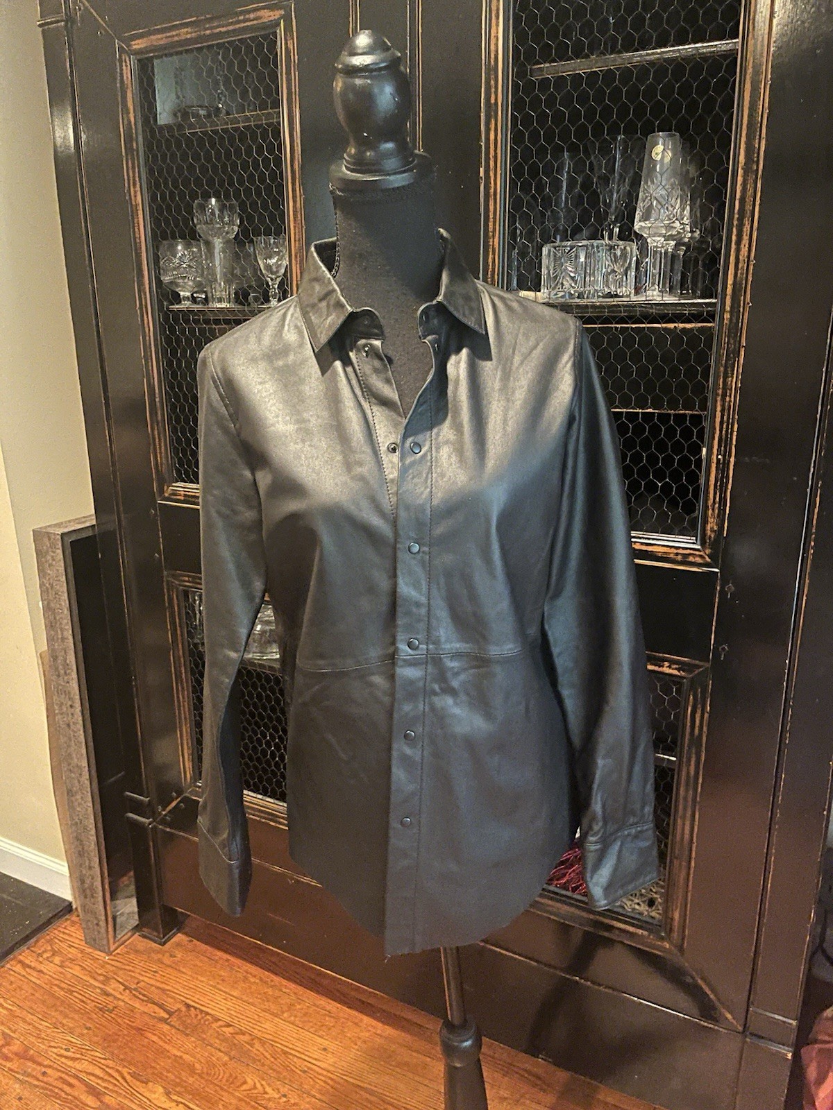 TELA 9 BLACK SHEEP LEATHER SHIRT TOP JACKET BLOUSE XS UNLINED STUD CLOSURE