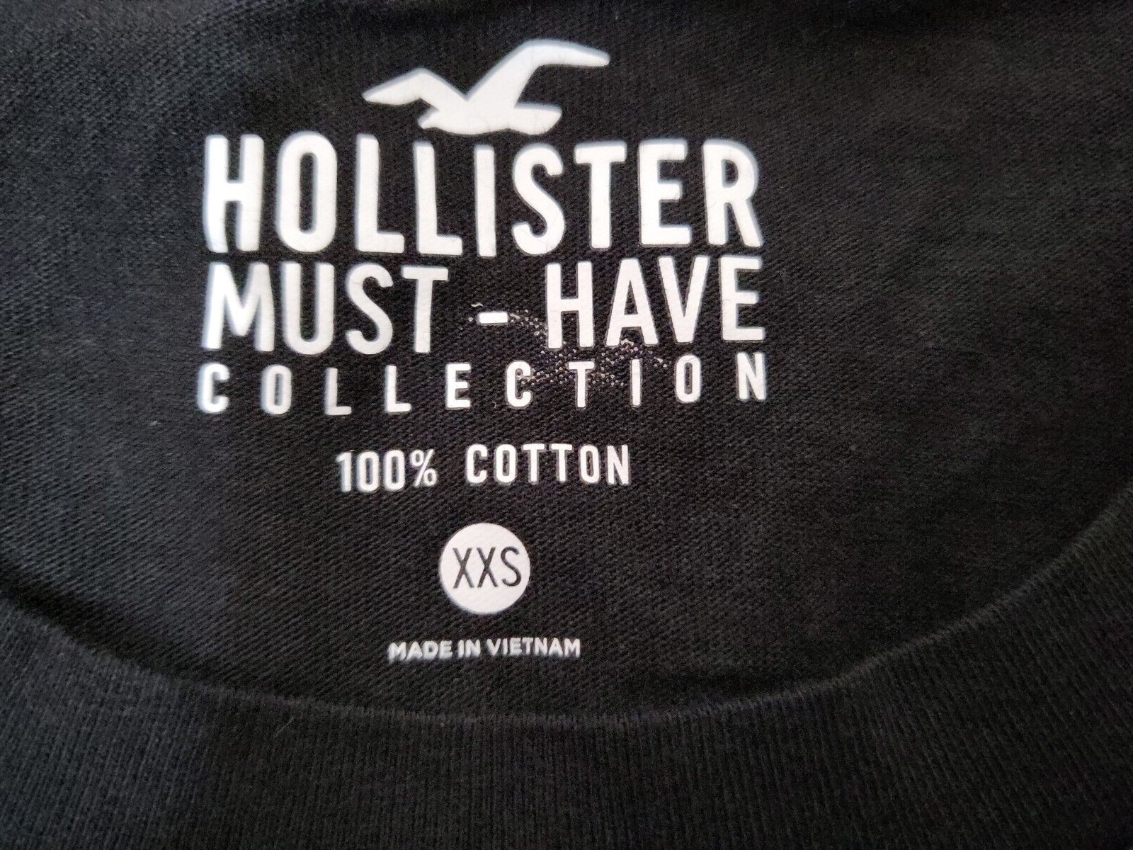 Hollister Must Have Collection – T-shirt – Size XXS – Black – White Birds – NWT