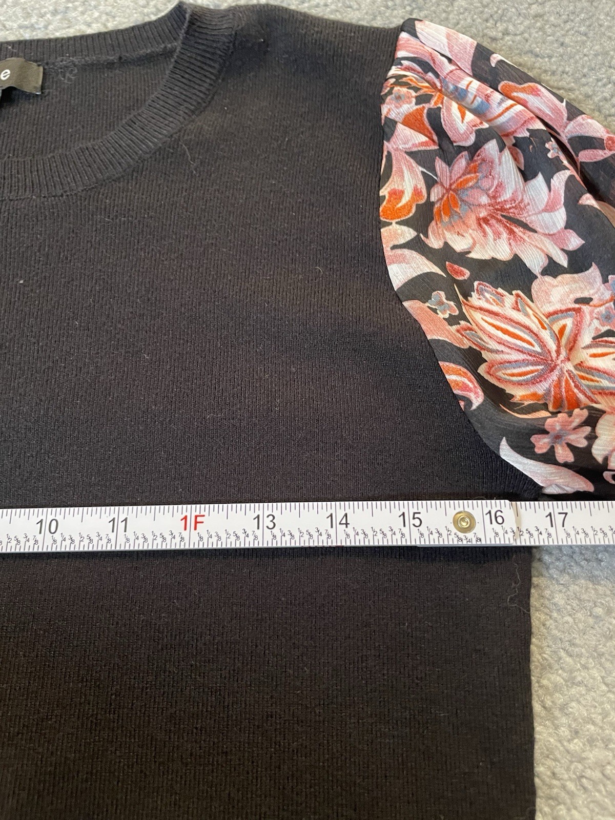 Anthropologie Fate Pullover Blouse S Black Knit Peach Floral Sleeve Modern City