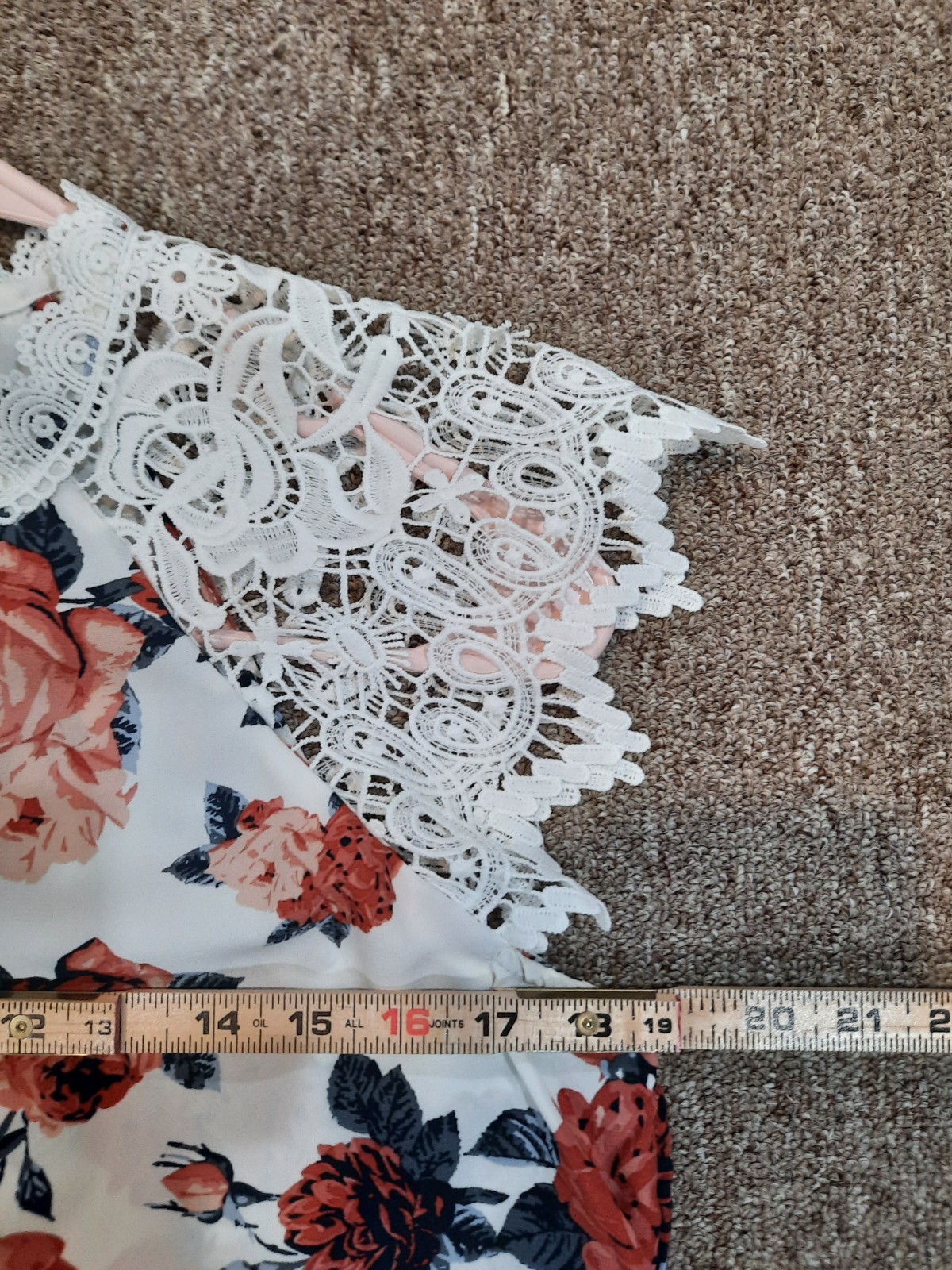 No boundaries Floral Lace Blouse Size Large White Blue Multi Summer Beach Nice