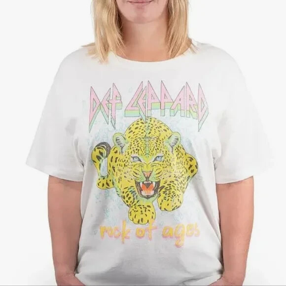 Def Leppard Graphic Band Tee NWT XL