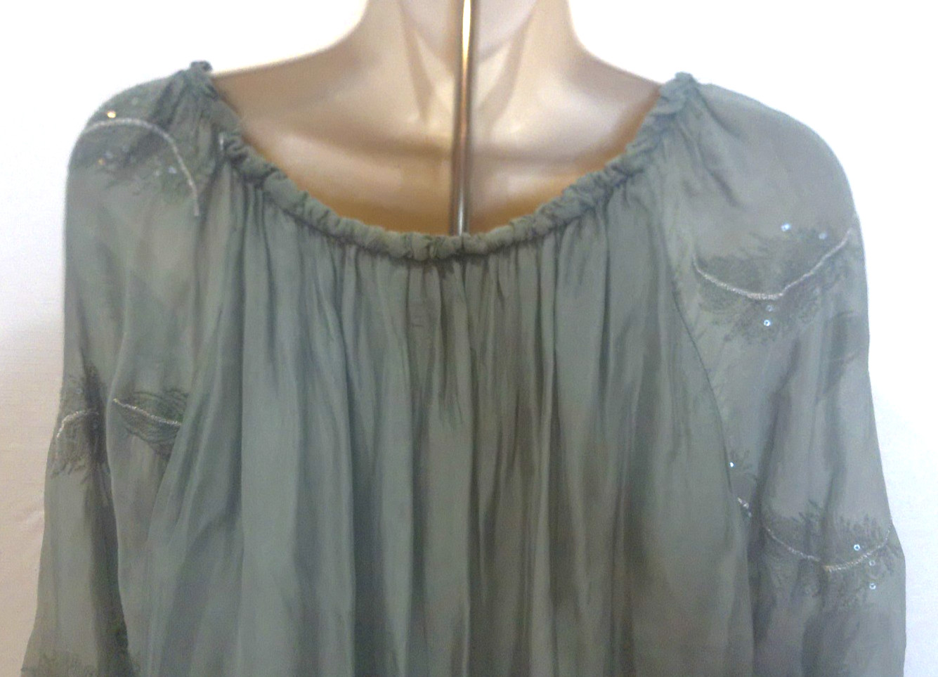 Belle France Women’s Olive Green Embroidered Tunic Blouse w/Bell Sleeves Medium
