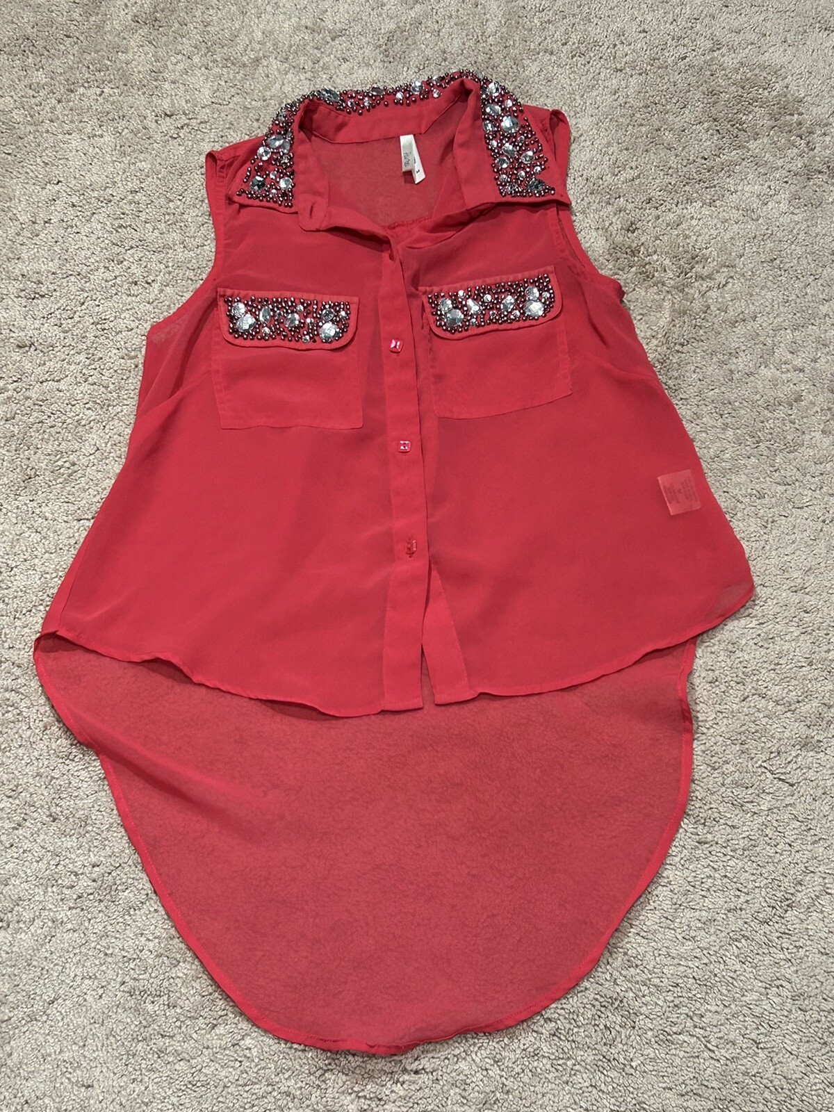 Truth Womens/Juniors Shirt Size Medium Red Embellished Jeweled Flowy High Low