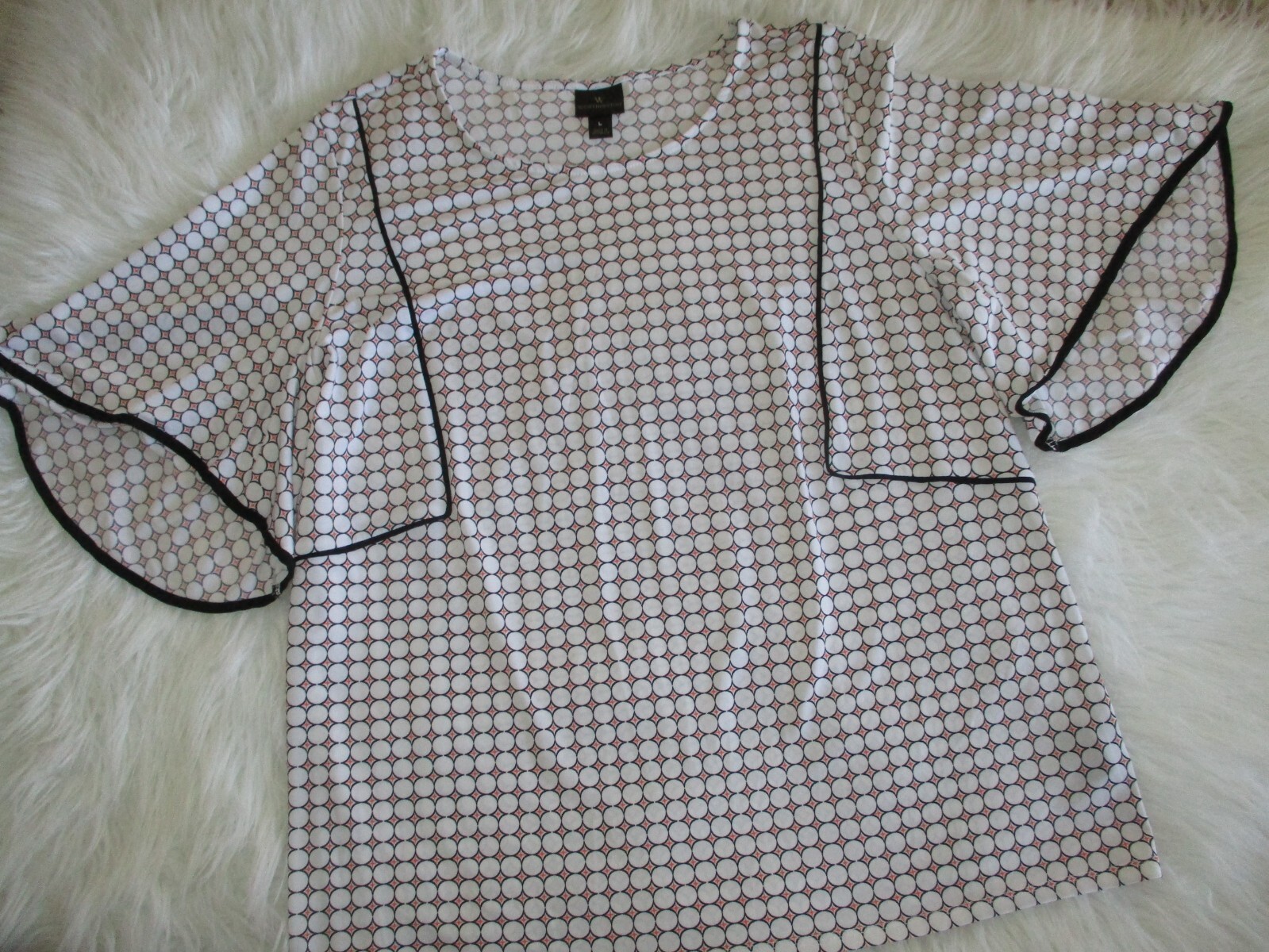 Worthington Blouse Women’s Sz. L Top Short Flare Sleeve White,Black & Red Design