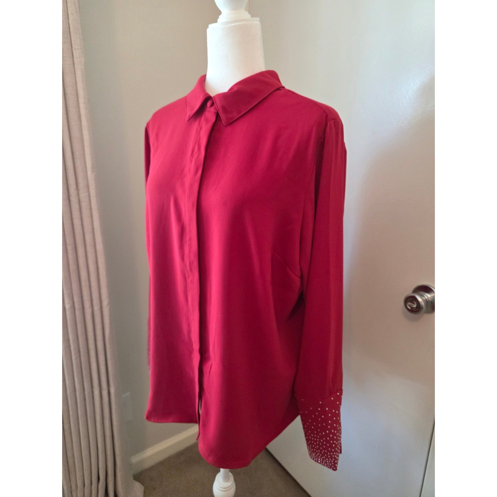 Joan Rivers Red Carpet Blouse VIbrant Red Rhinestone Cuff Button Down Top Large