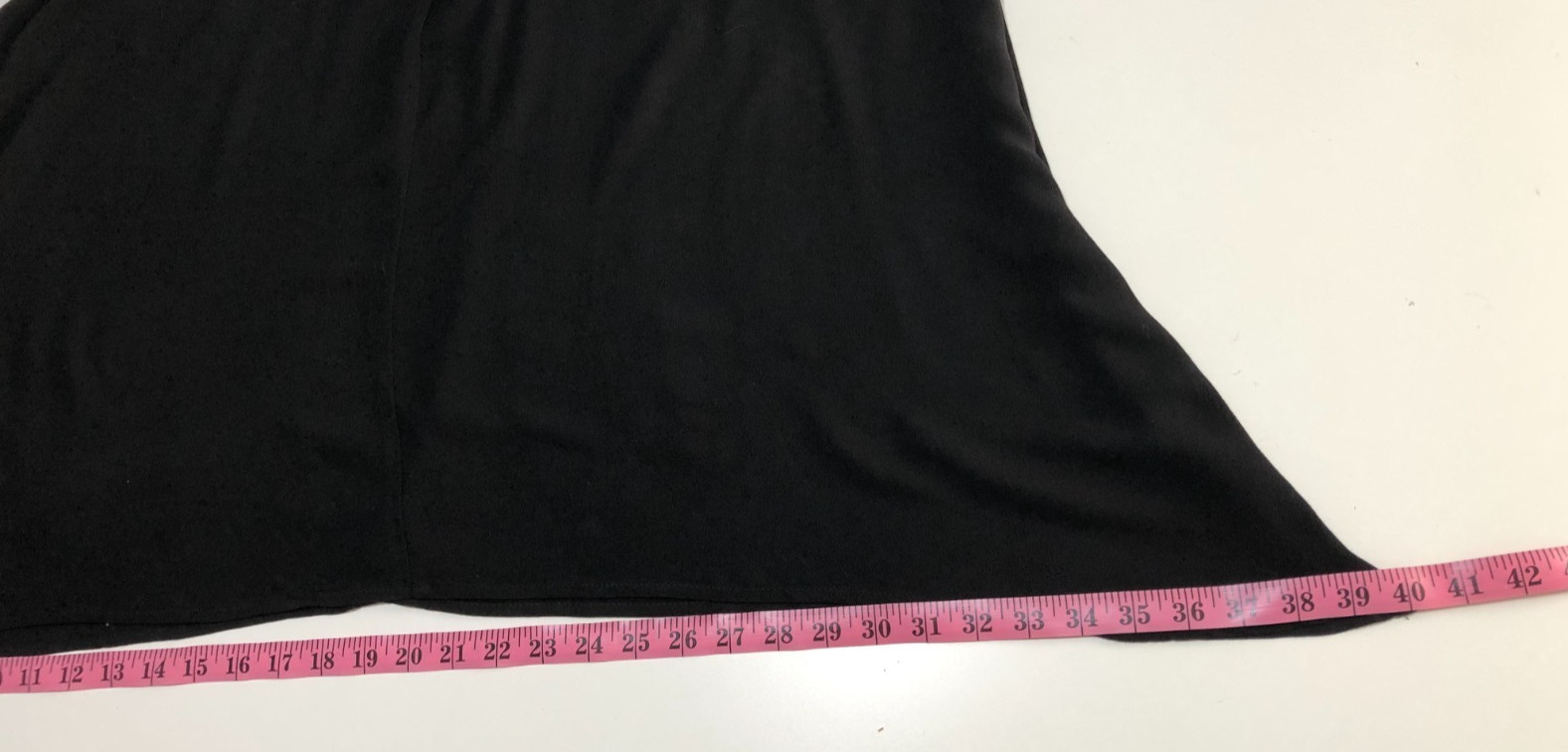 Torrid Plus Size 2 Black Lace Mock Neck Tank Top Sharkbite Hem Rayon Blouse.