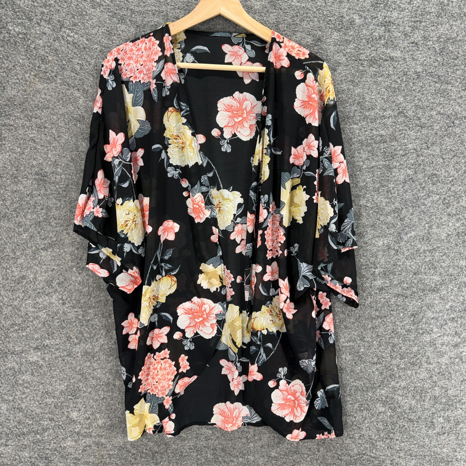 Unbranded Top Women M Black Floral Open Front Short Sleeve Breathable Blouse