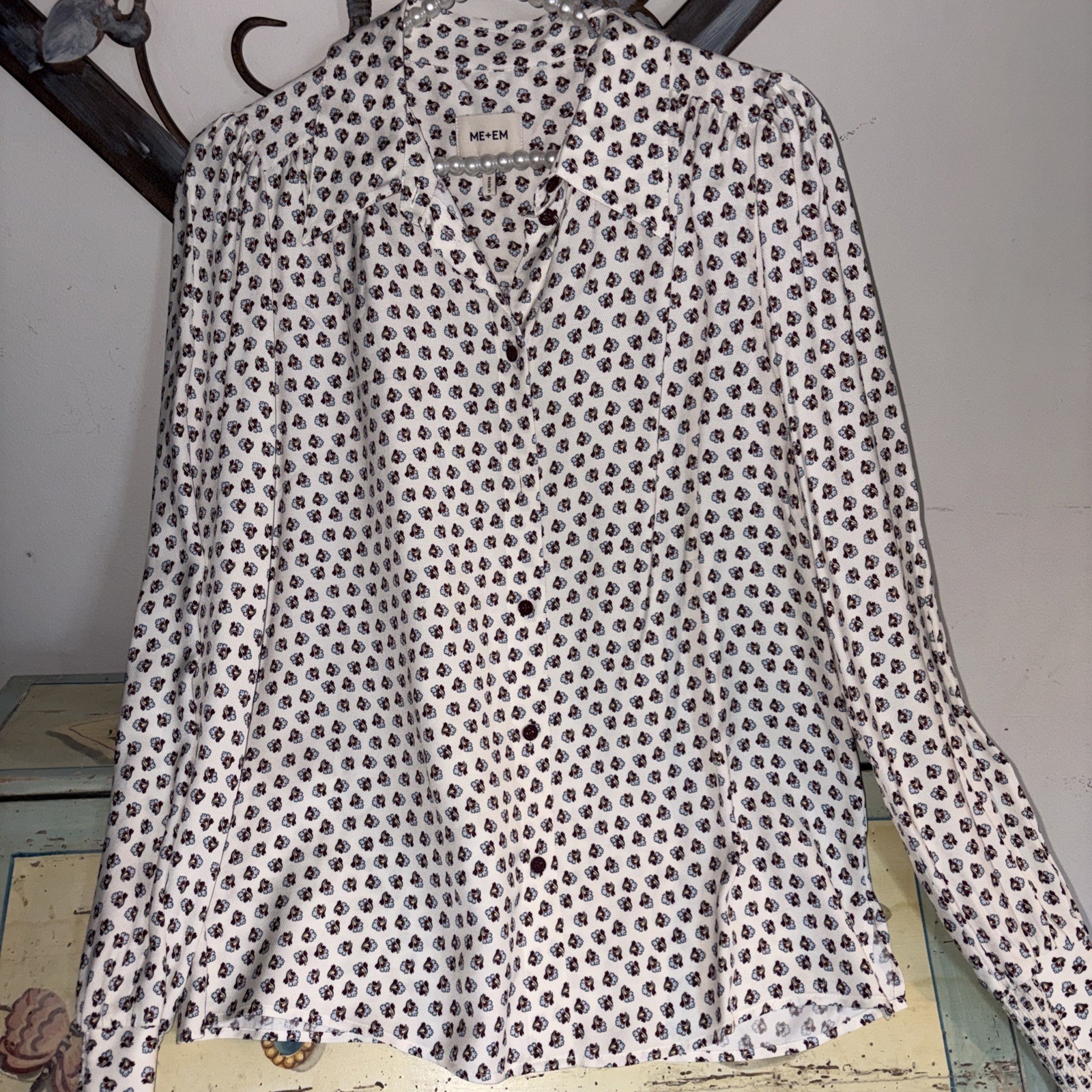 Me+Em Women’s Paisley Floral Print Long Sleeve Blouse Size 6 Crème Blue White