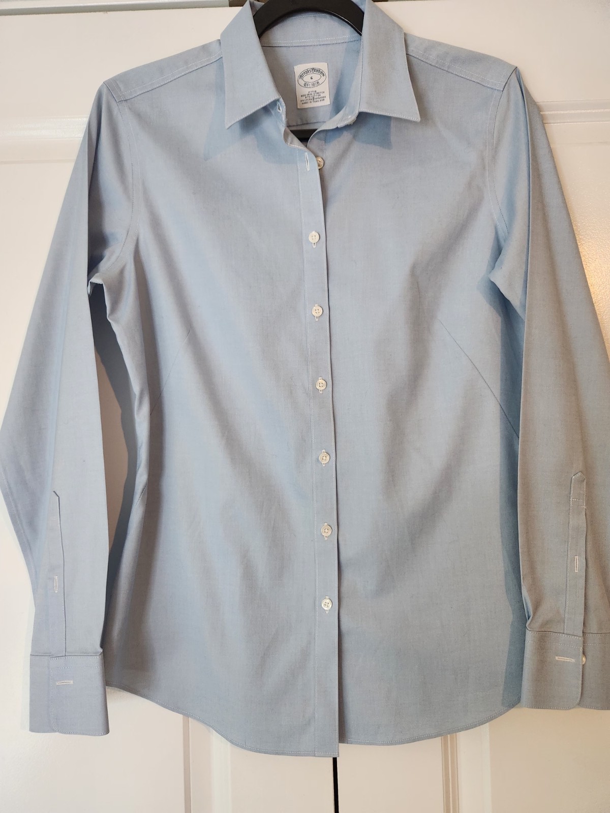 Brooks Brothers Button Up Shirt Womens Size 6 Crisp Non Iron Cotton Stretch