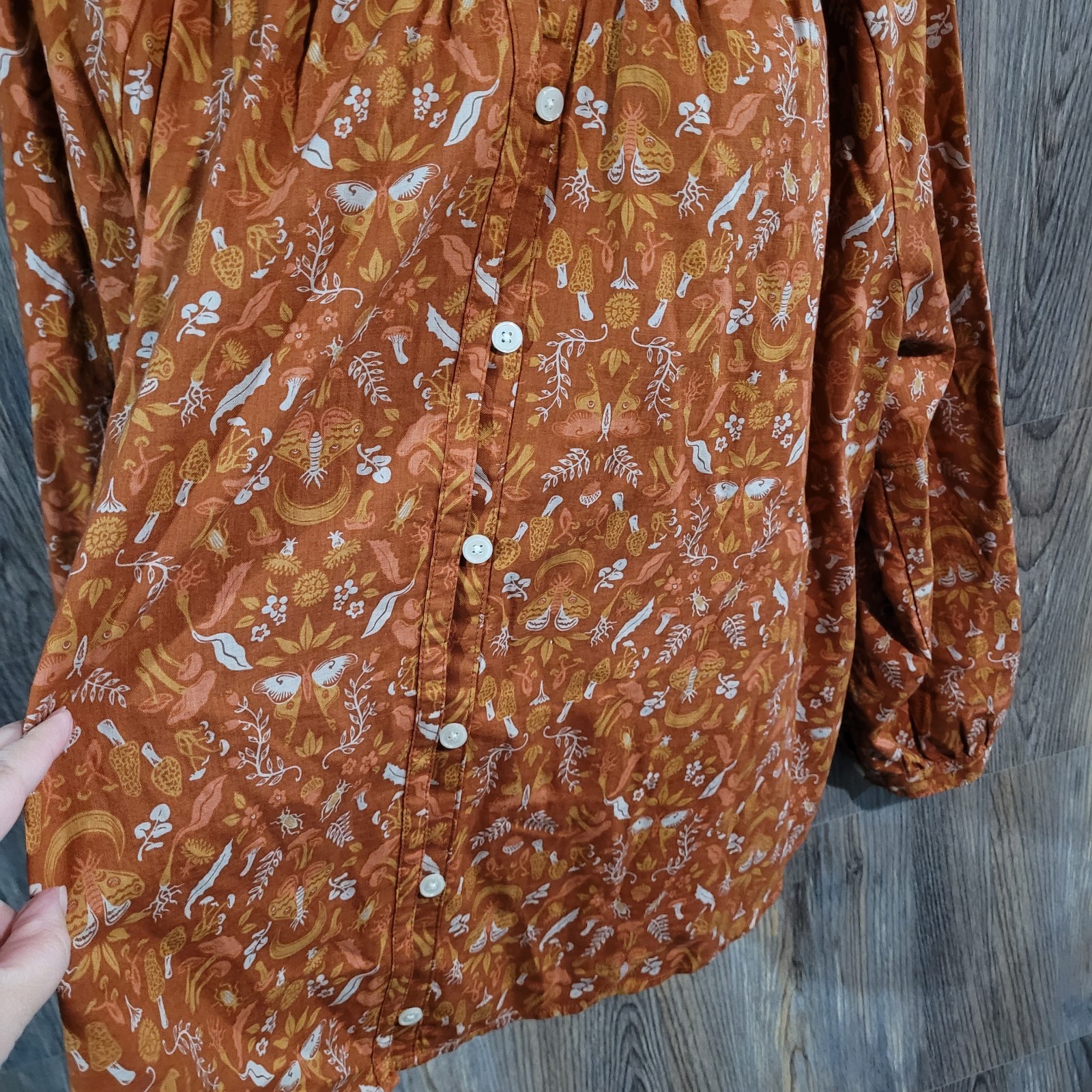 Duluth Trading Button Front Blouse XXL Orange Moth Mushroom Whimsical Gardening