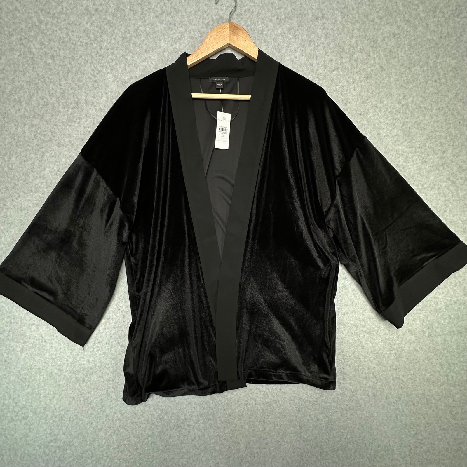 Ann Taylor Black Velvet Kimono Open Front Jacket Cardigan M / L NWT
