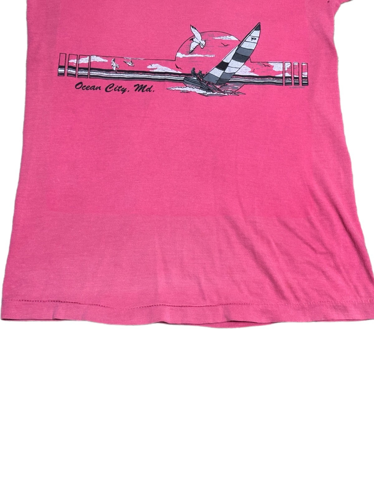 Vintage 80s Ocean City Maryland T Shirt Women’s Small Pink Single Stitch