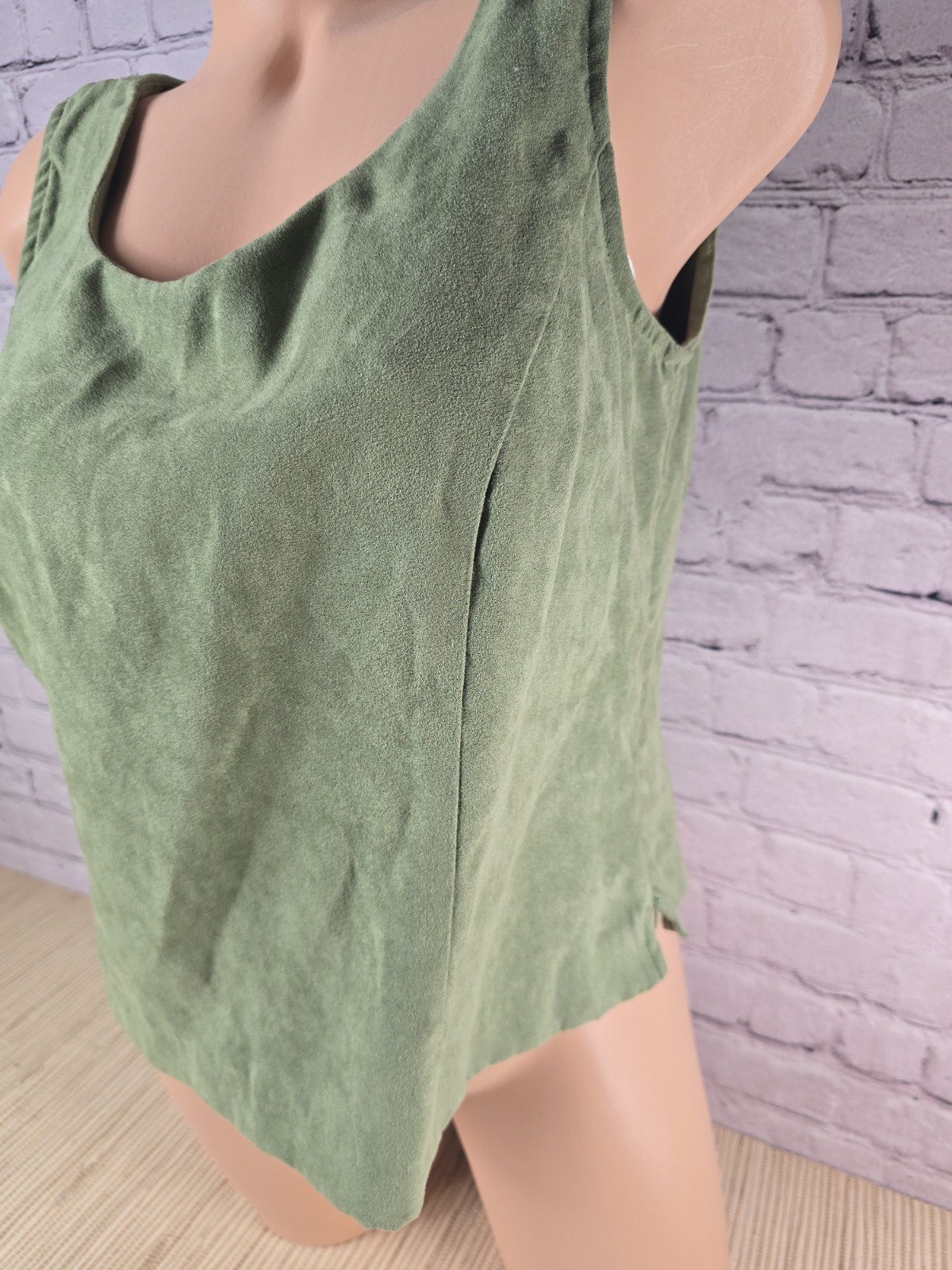 Vintage Miss Dorby 12 Green Sleeveless Tank Top 90s Pleated Suede Zipper Solid