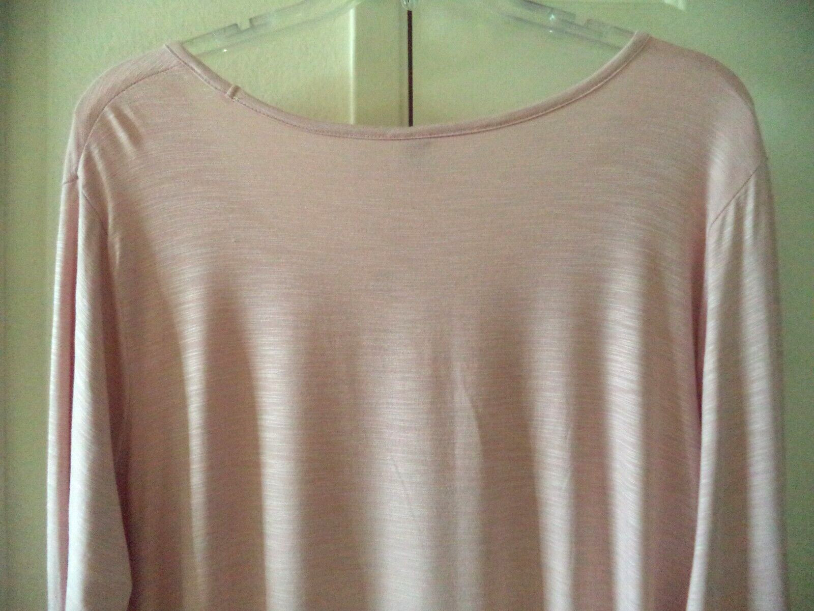 Must! Old Navy Antique Pink V Scoop Neck Rayon Slight Slub T-shirt 2XL 20 2X XXL