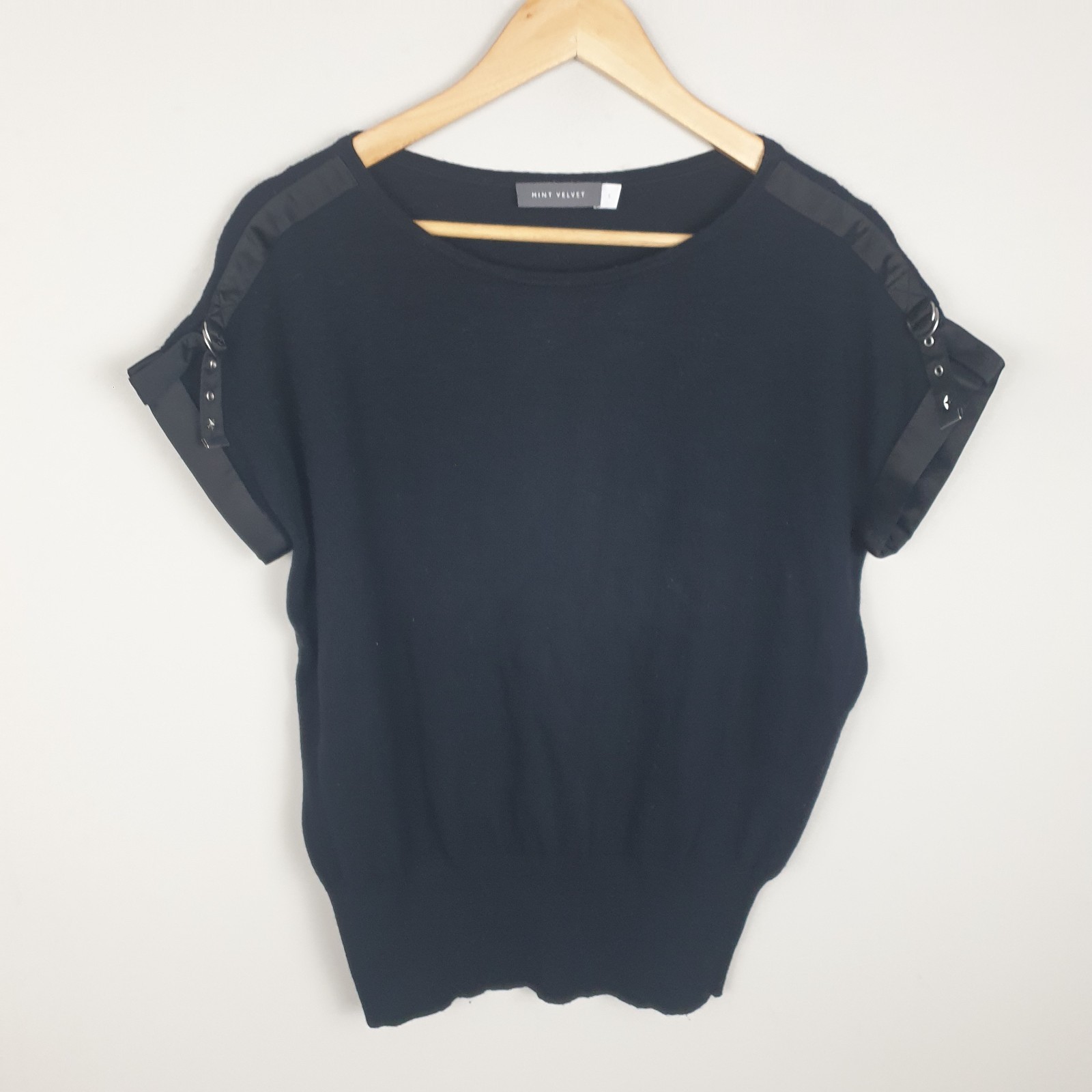 Mint Velvet Knit Top Womens Small Black Cashmere Blend Contemporary Buckle Soft