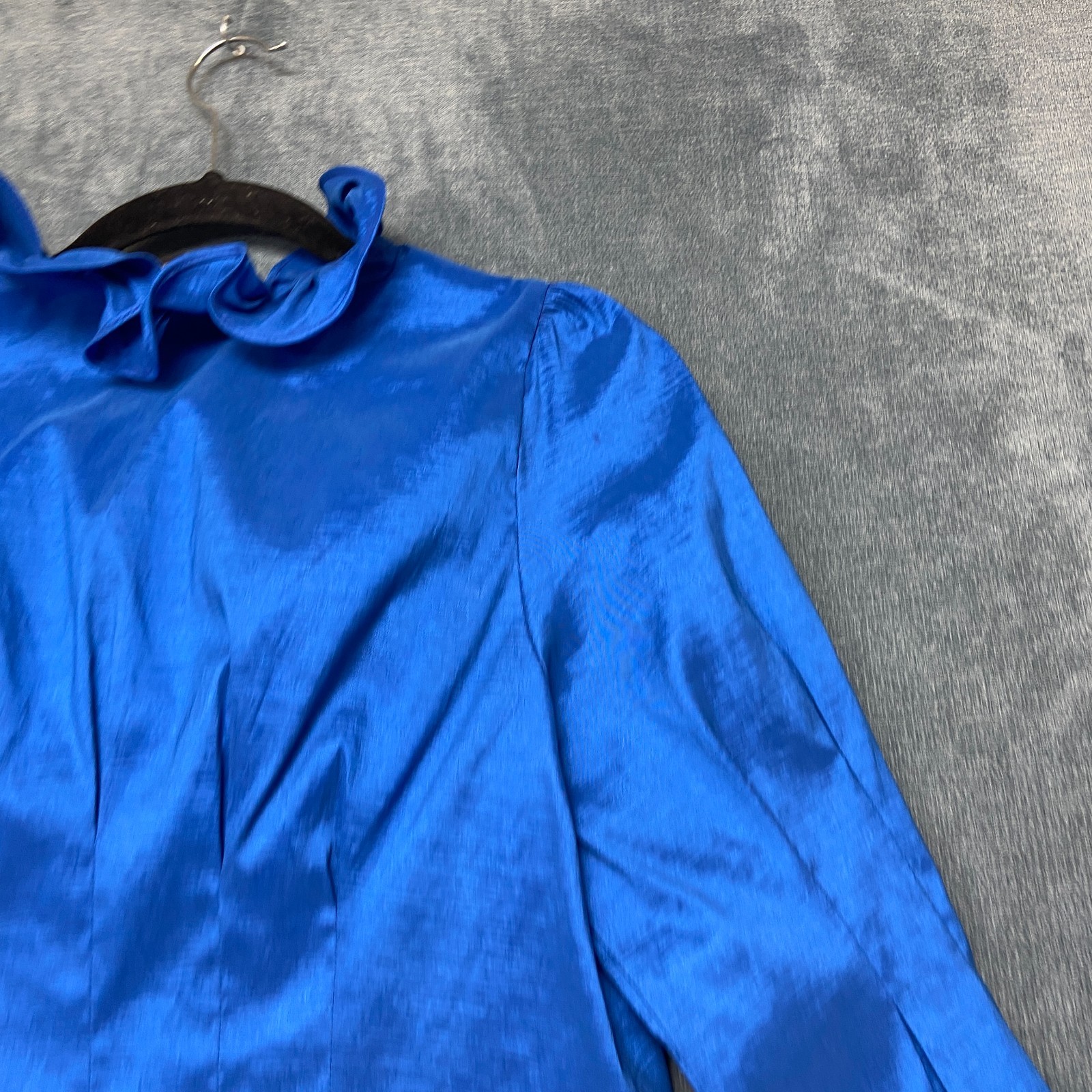 Chetta B Taffeta Blouse Top Womens 10 Blue Rhinestone Pleated Ruffled Collar