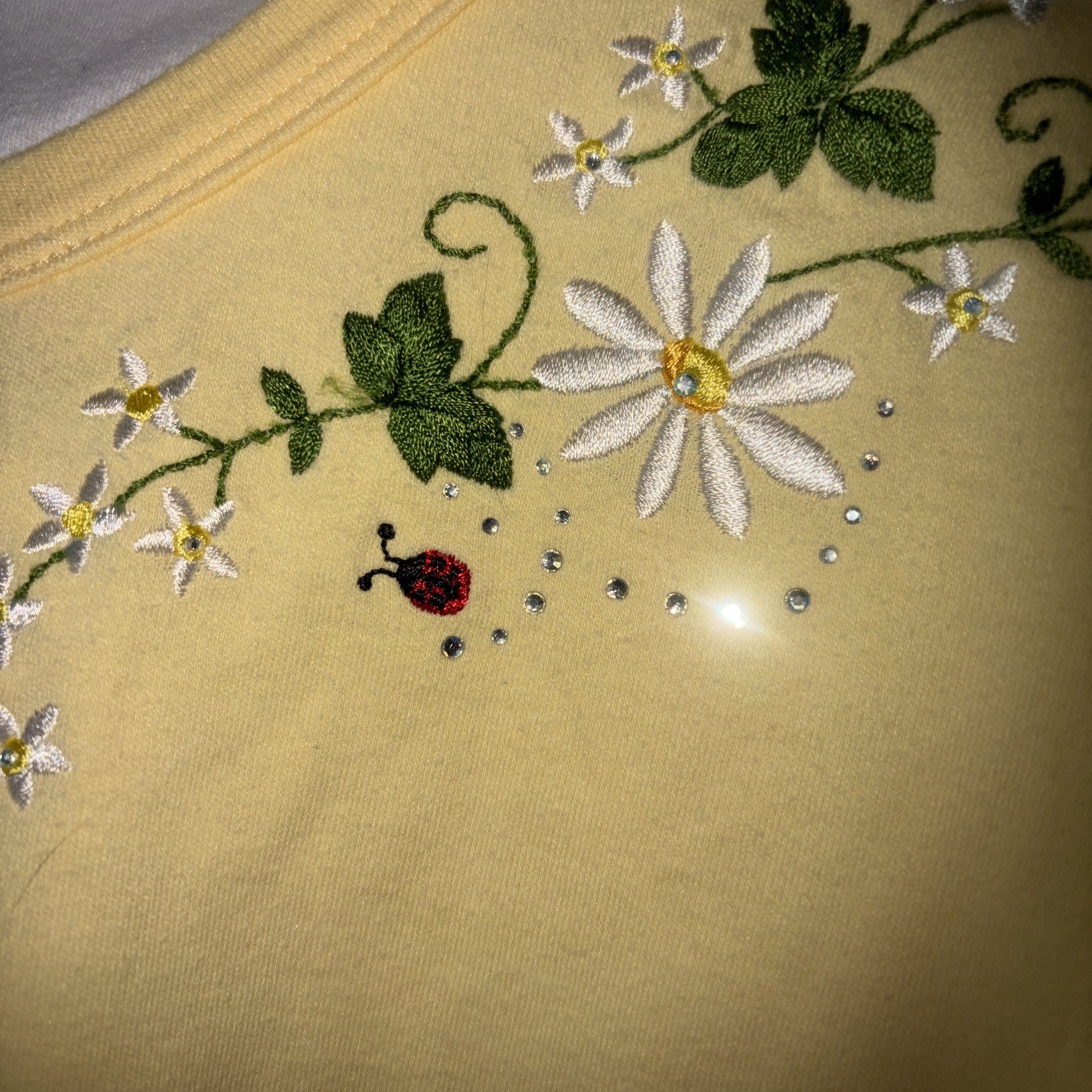 Decorated Originals Floral Flower Embroidered Top Blouse Women’s – Size XLYellow