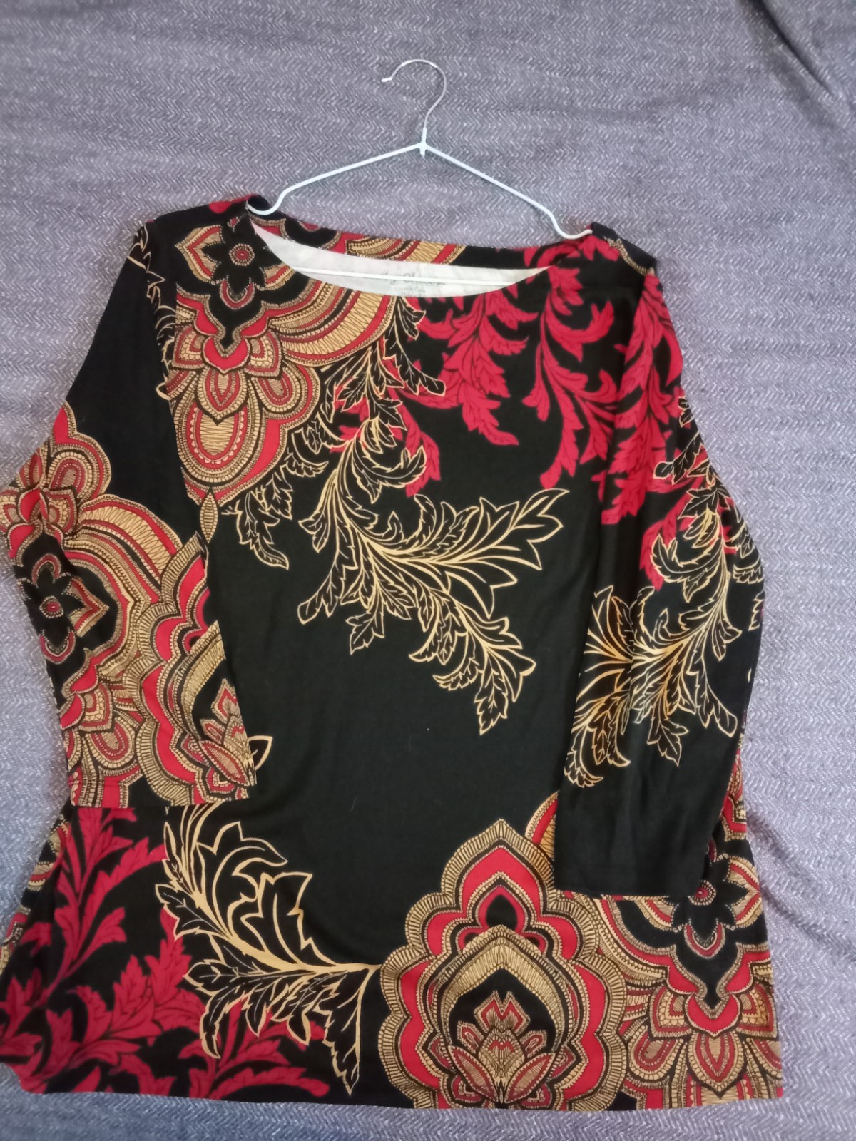 Chico’s Women’s Size 3 Paisley Knit Top Ruffle Scoop Neck Pullover Stretch