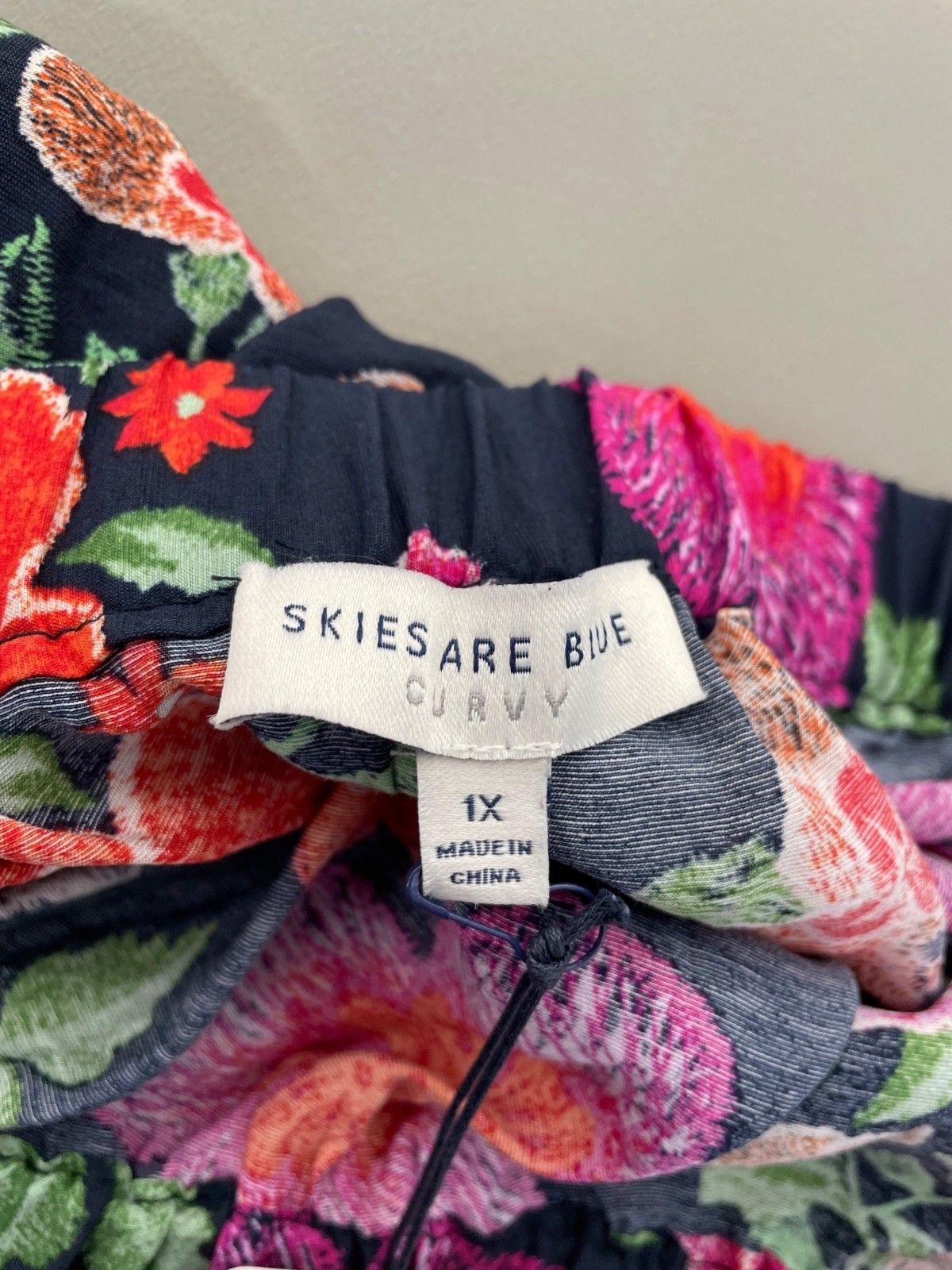 Skies Are Blue Curvy Blouse Size 1X Floral Off The Shoulder Navy Multicolor NEW
