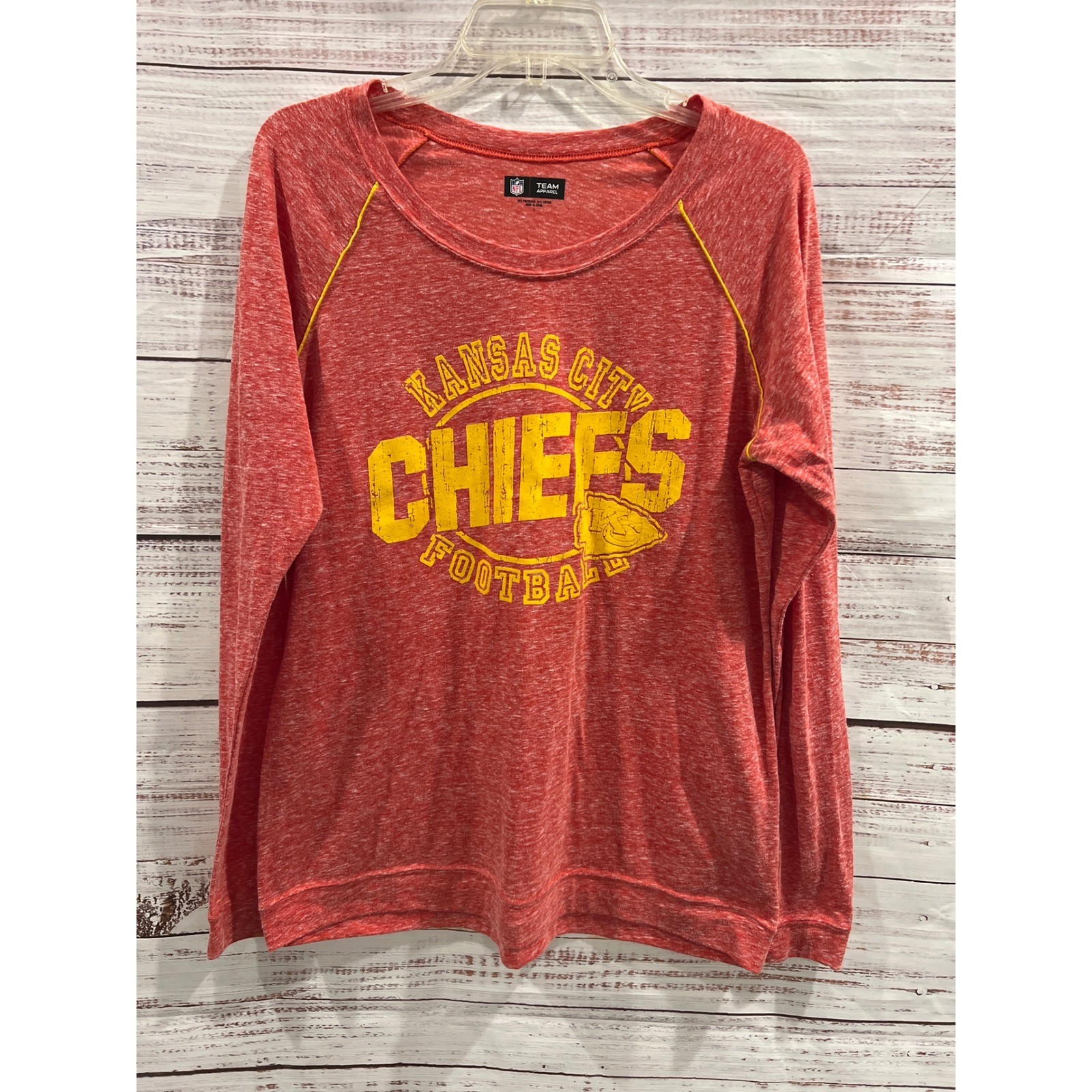 NFL Team Apparel Kansas City Chiefs Womens Large Red Long Sleeve Graphic T-Shirt