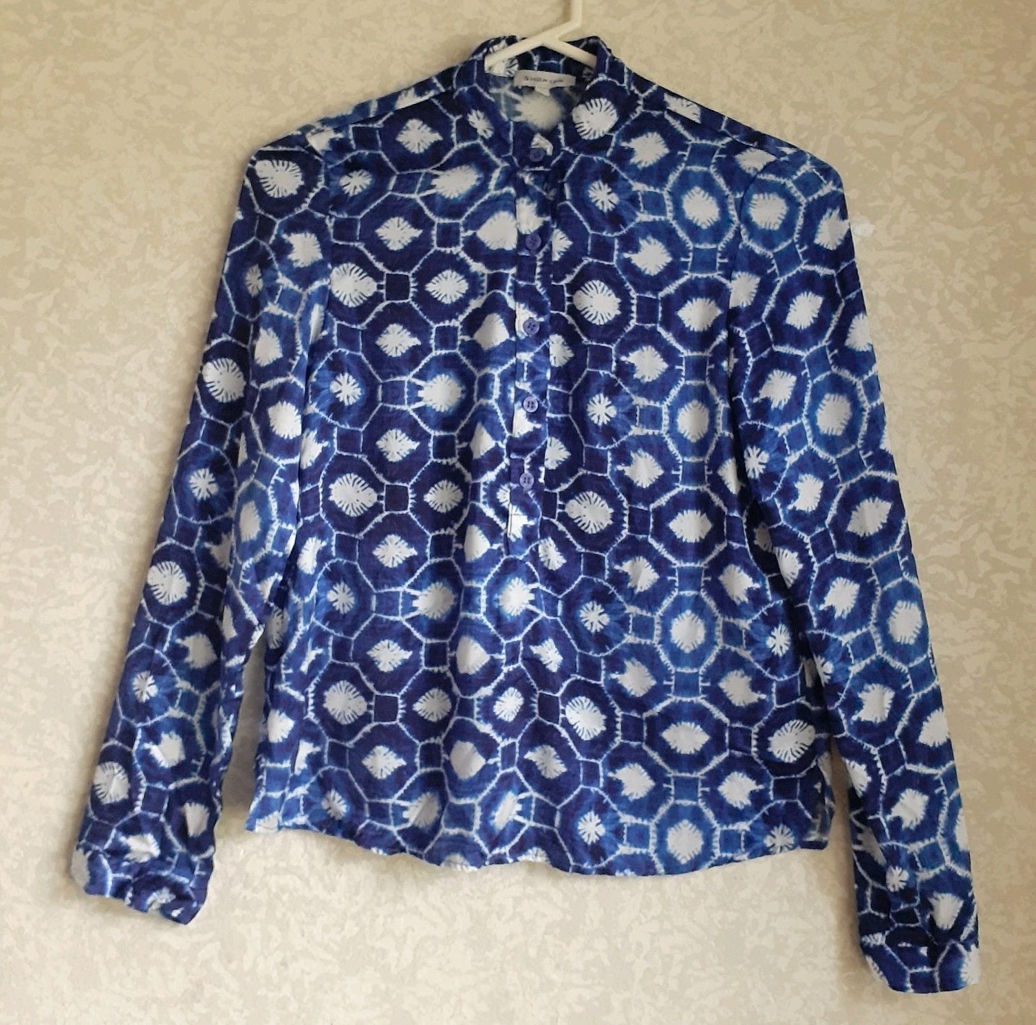 Womens Popover Top Stand Up Collar Long Sleeve Blue White Shibori Tie Dye Size S