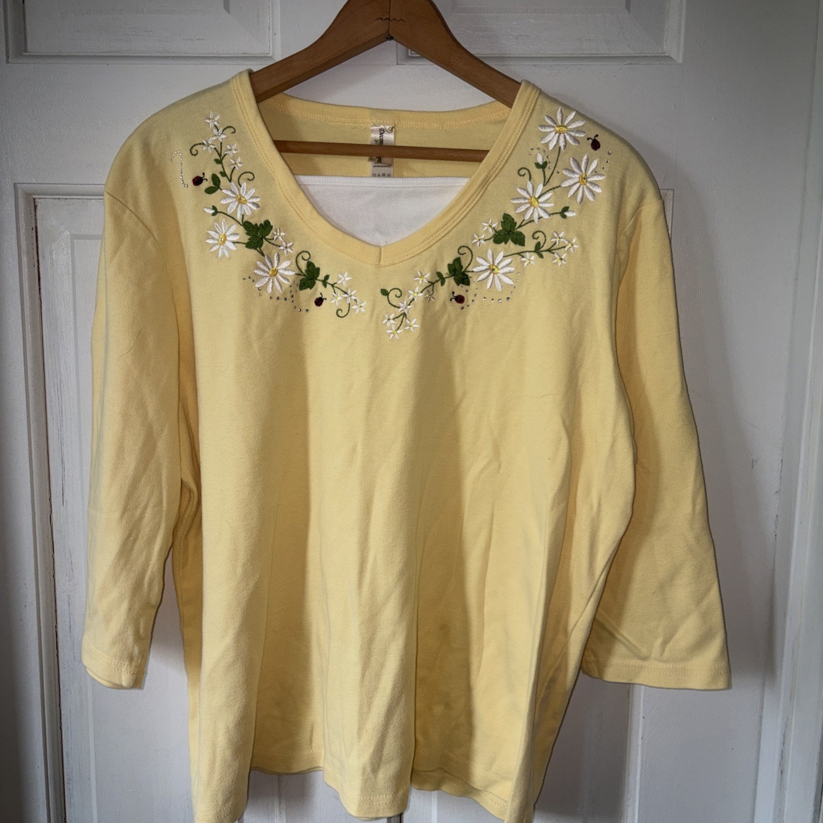 Decorated Originals Floral Flower Embroidered Top Blouse Women’s – Size XLYellow