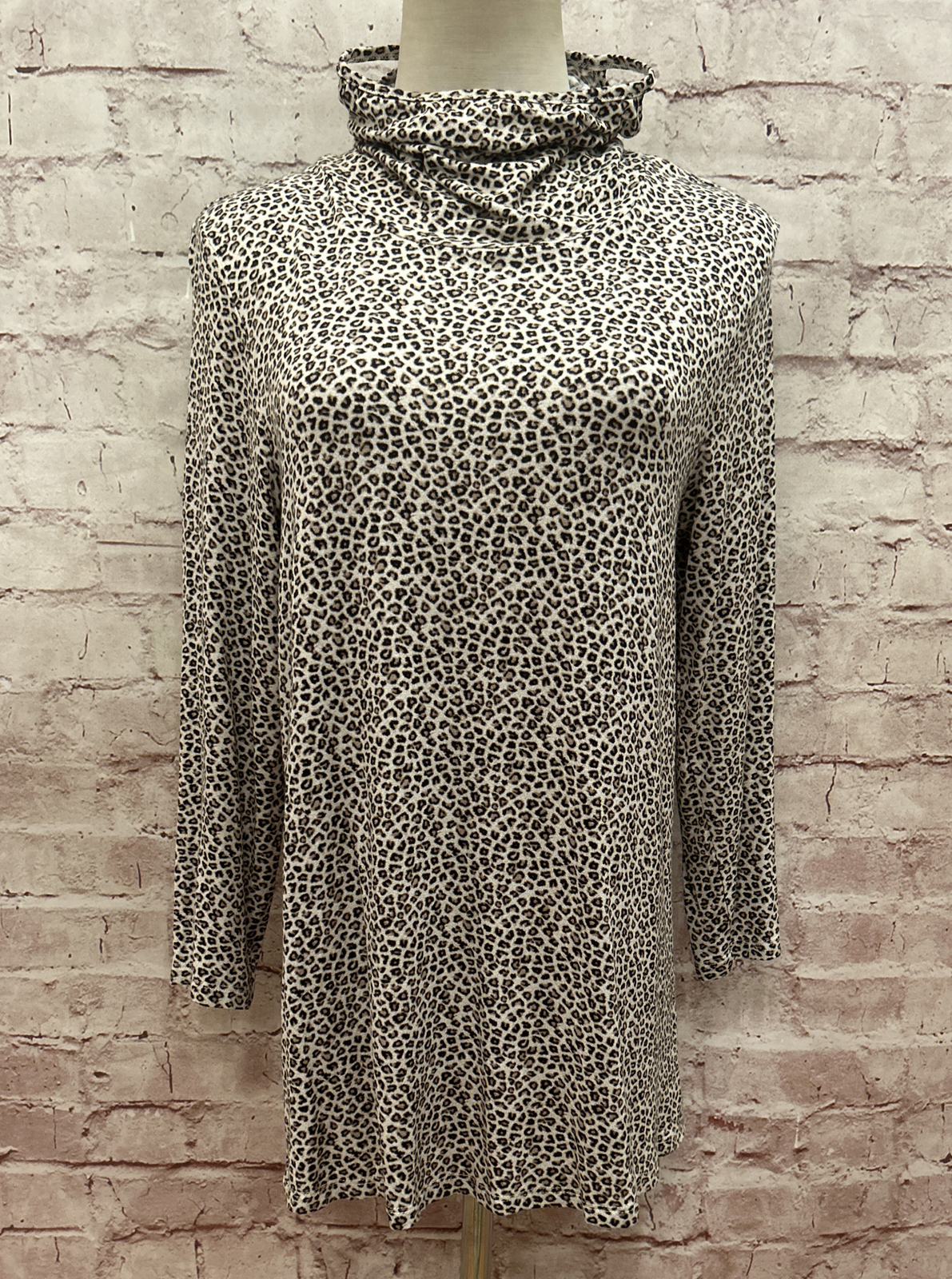 Bobeau Top Womens Small Leopard Built In Face Mask Cowl neck Stretch Rayon NEW