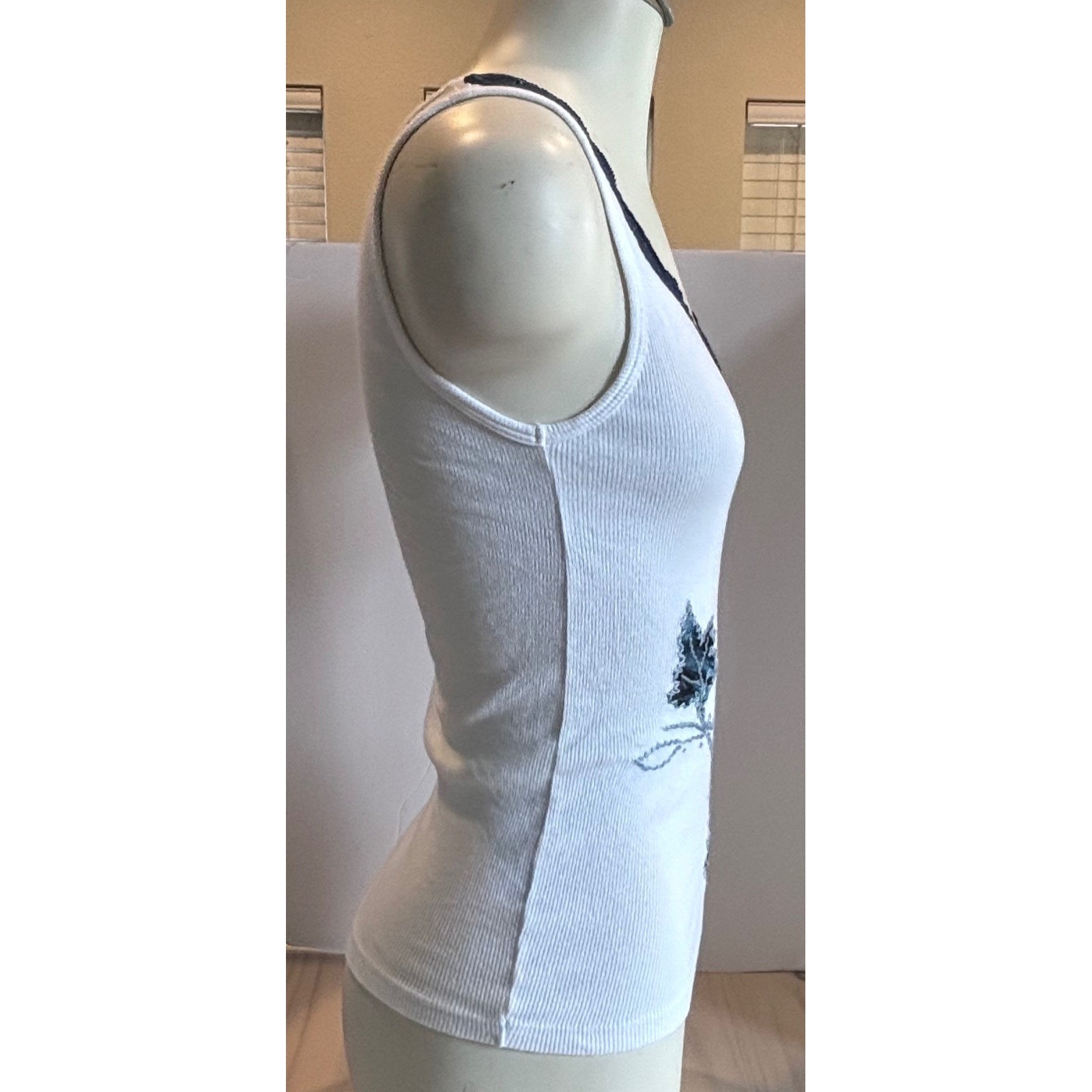 Cache Womens White Ribbed Cotton Tank Top Blue Floral Lace Trim USA Made Medium