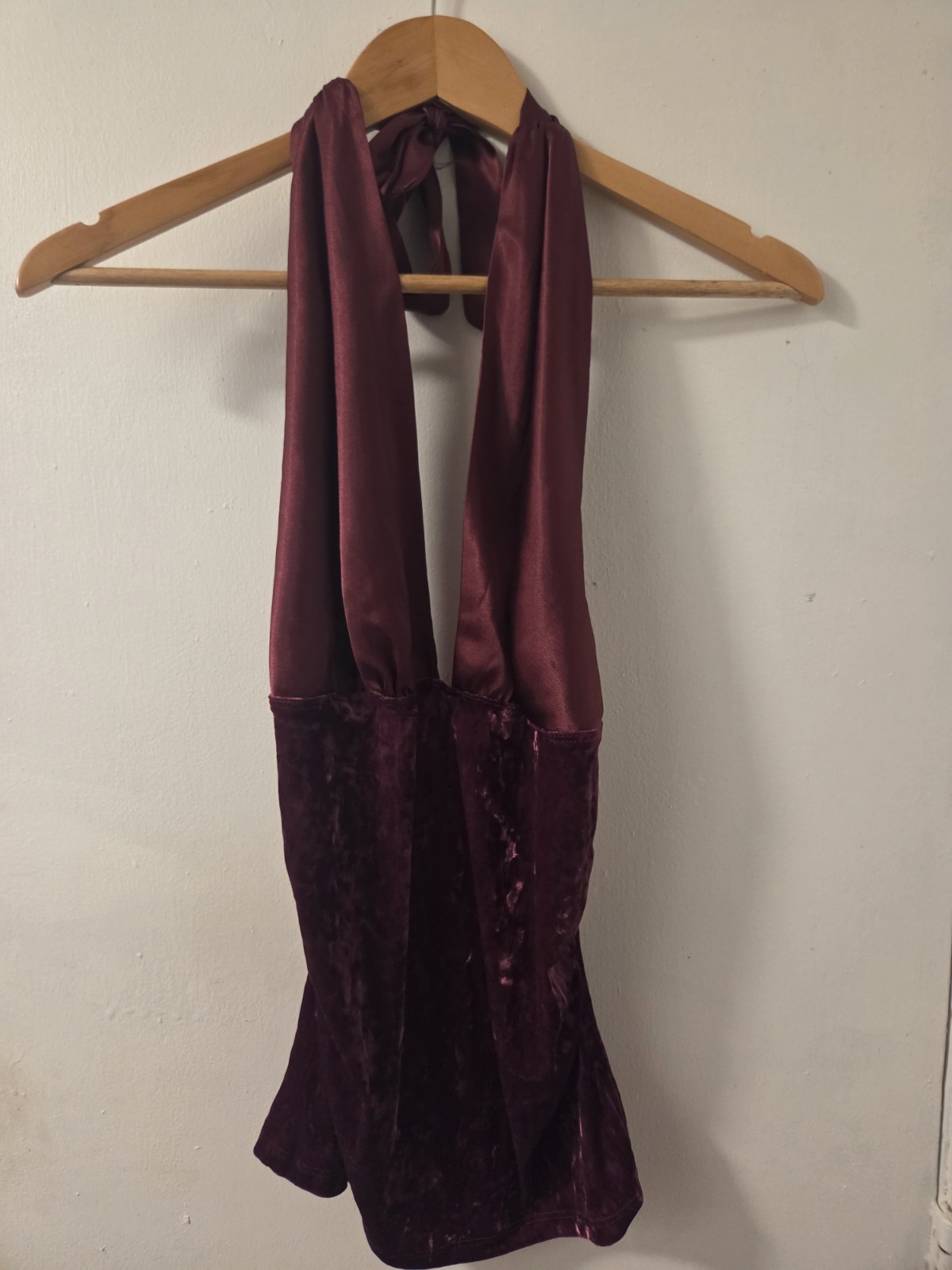 Y2K Women’s Velvet Halter Top Size Medium Burgundy Party Rave