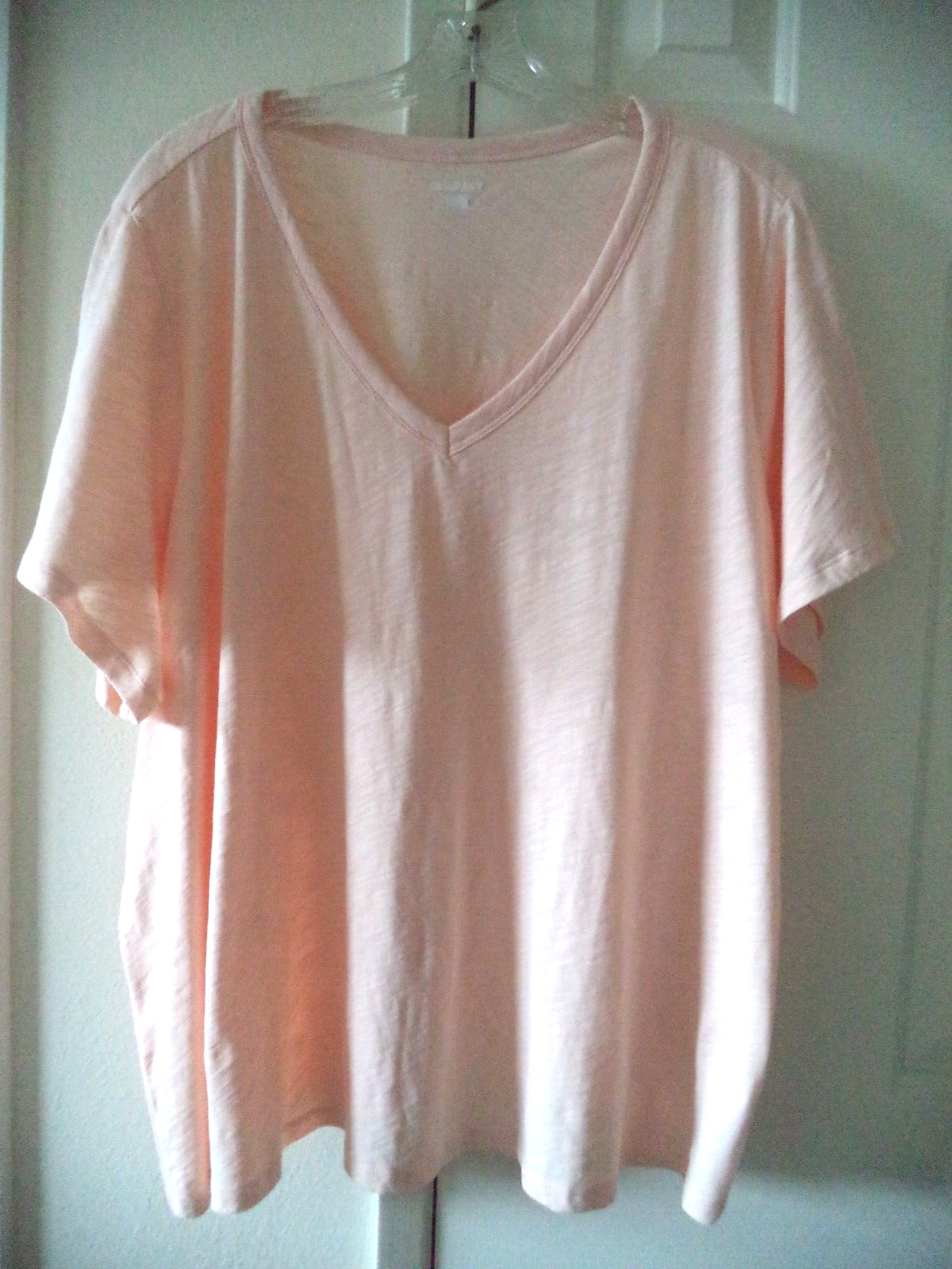Old Navy Peach Soft Orange Slight Slub VNeck T-shirt Knit Top XL 14 16 1X XLarge