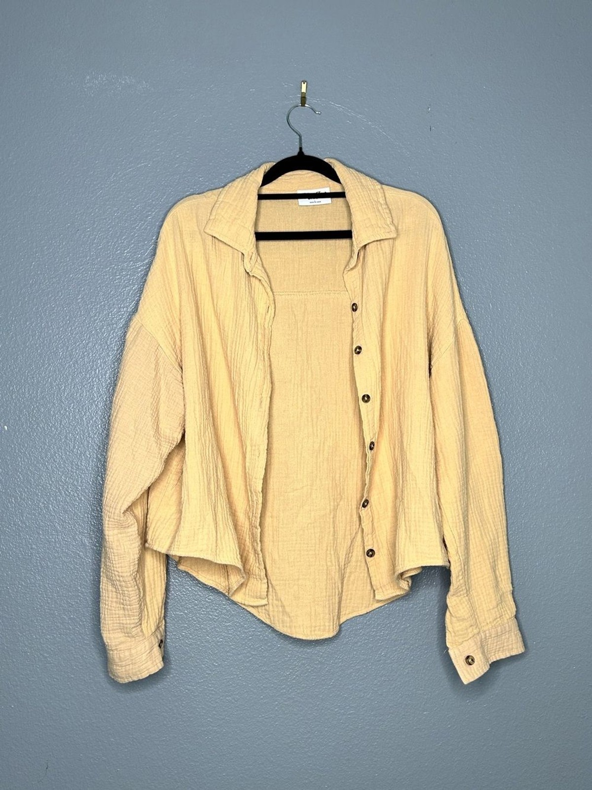 100% Gauze Cotton Relaxed Button-Down Shirt in Light Tan Size Large