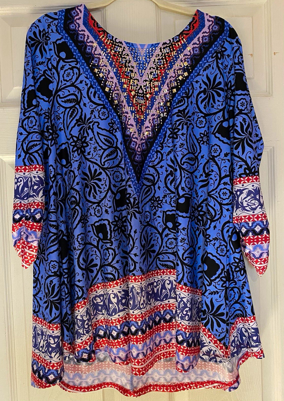 Cocomo XL Blue Floral V-Neck 3/4 Sleeve Studded Jersey Tunic Top